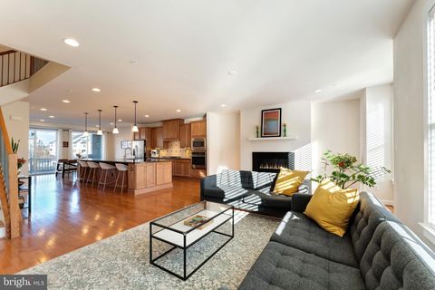 Townhouse For Sale - 22477 Foundation Drive<br/> ASHBURN, VA 20148