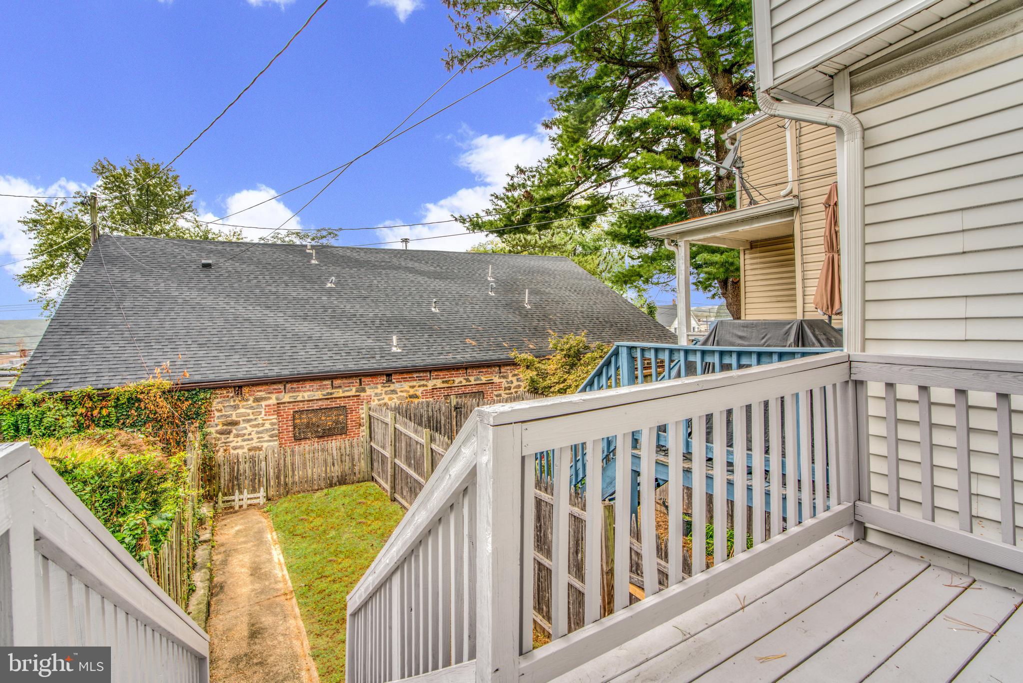 HAMPDEN HISTORIC DISTRICT - Residential