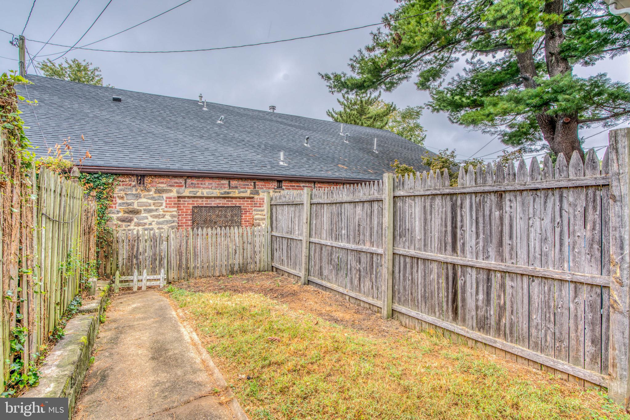 HAMPDEN HISTORIC DISTRICT - Residential