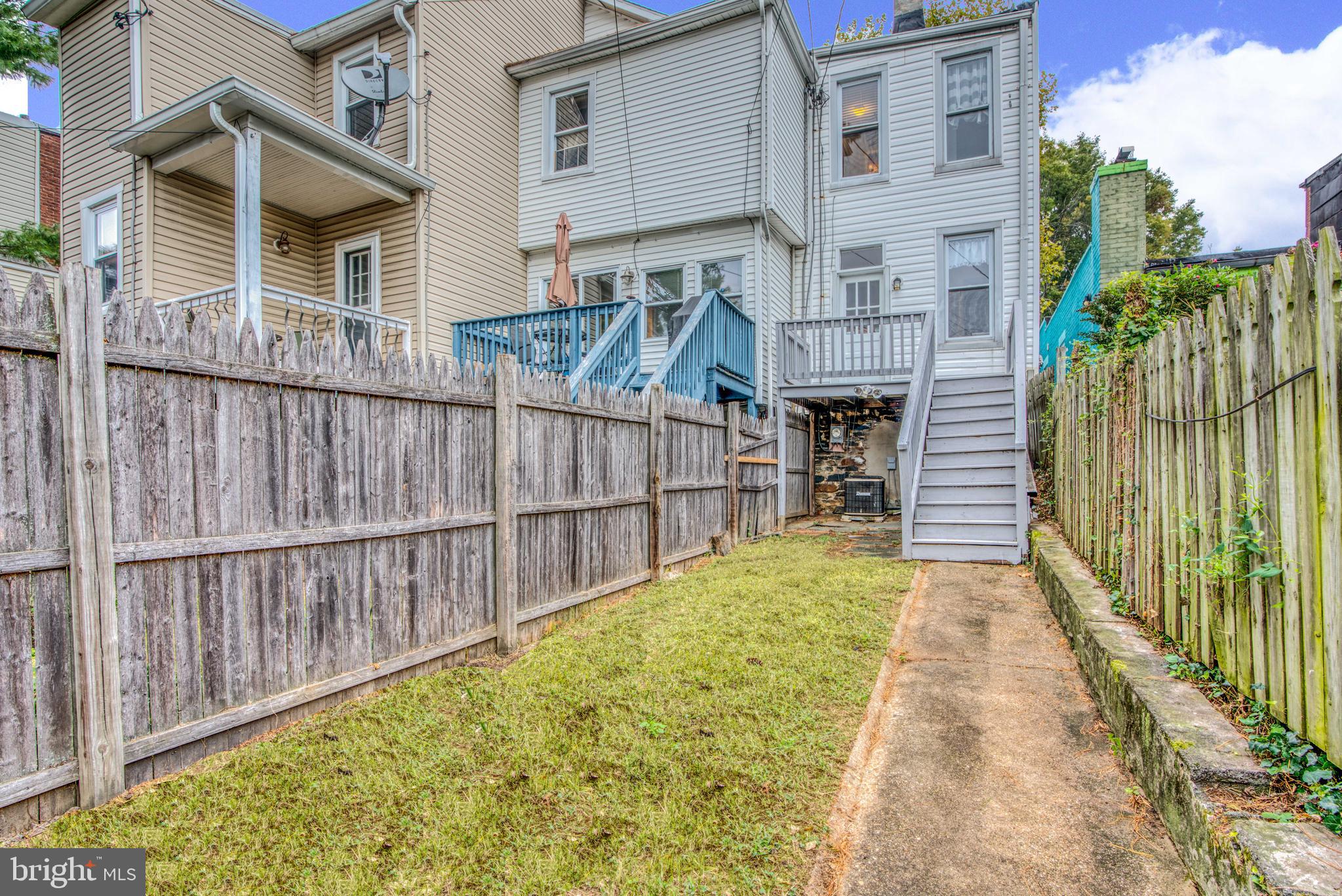 HAMPDEN HISTORIC DISTRICT - Residential