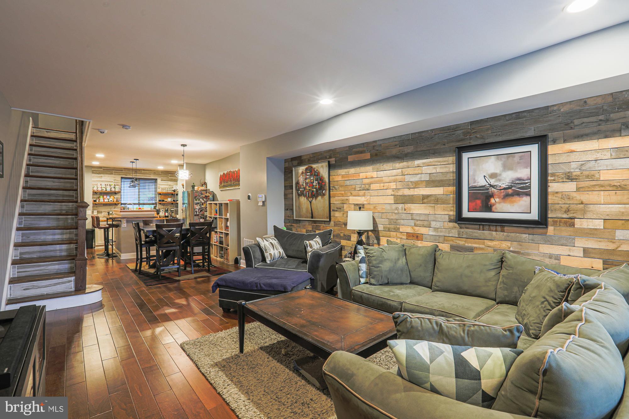 WAVERLY - Residential