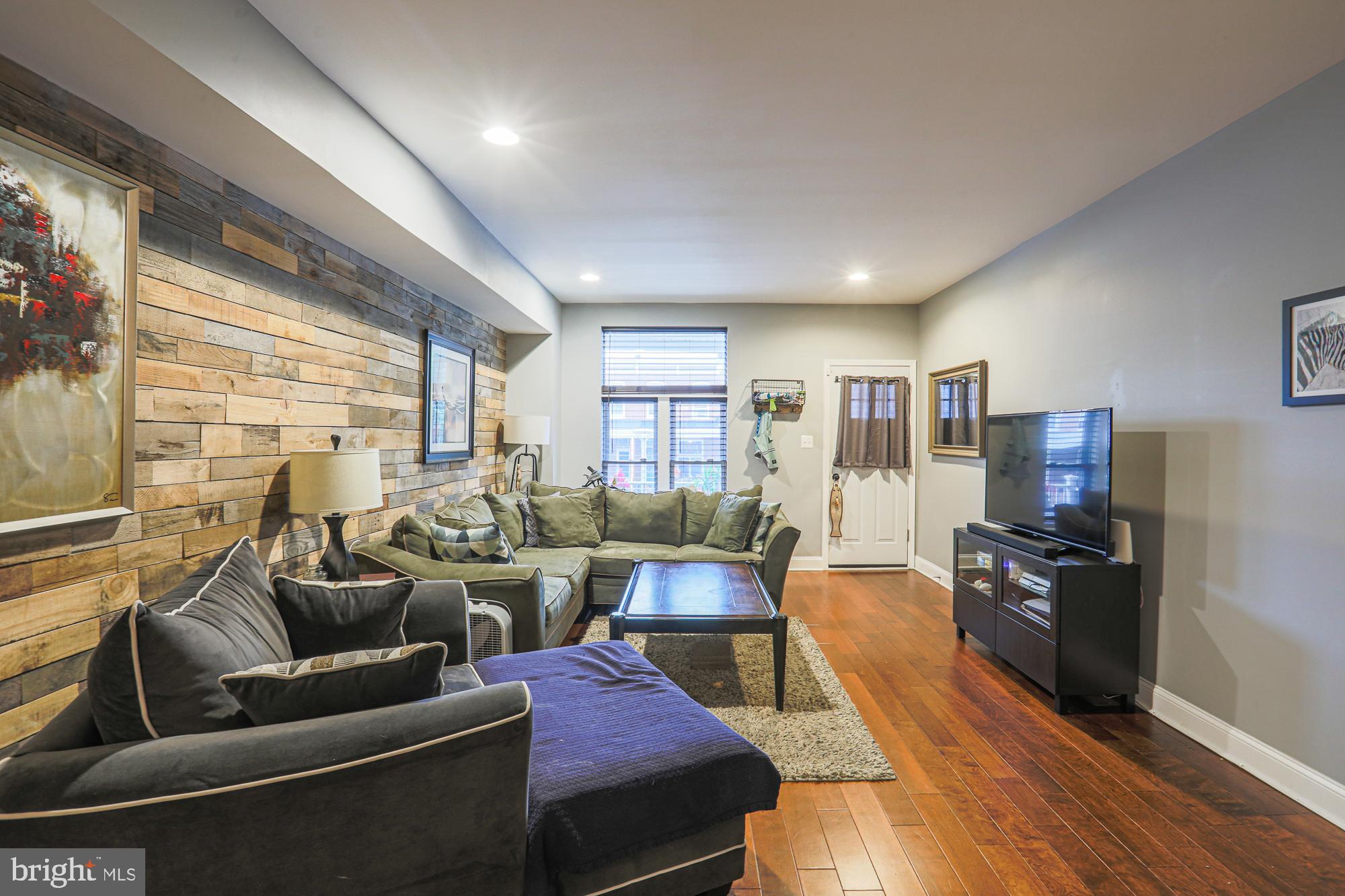 WAVERLY - Residential