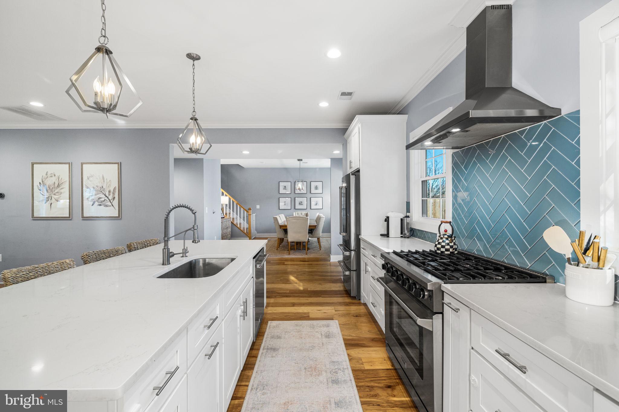 FALLS CHURCH - Residential