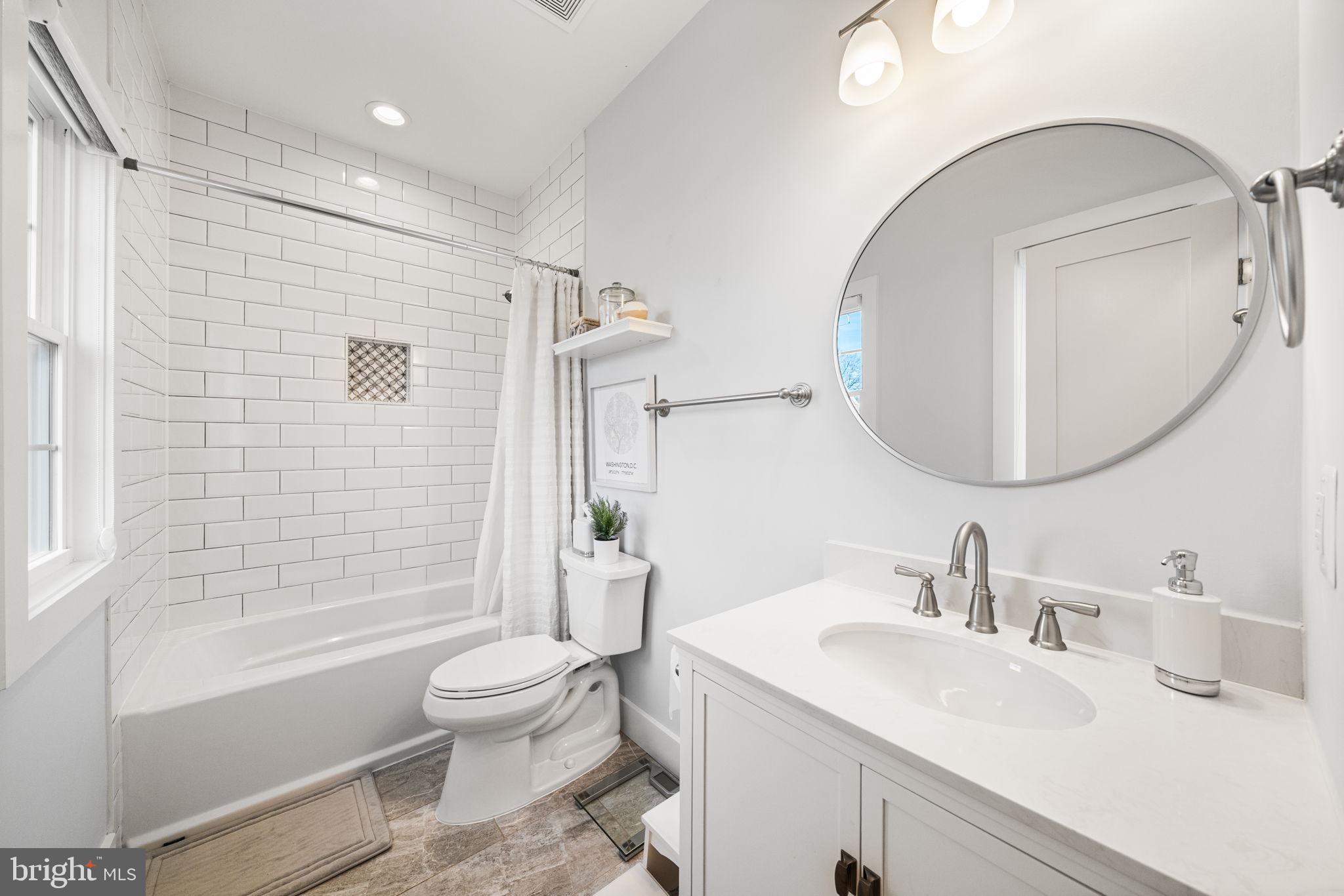 FALLS CHURCH - Residential