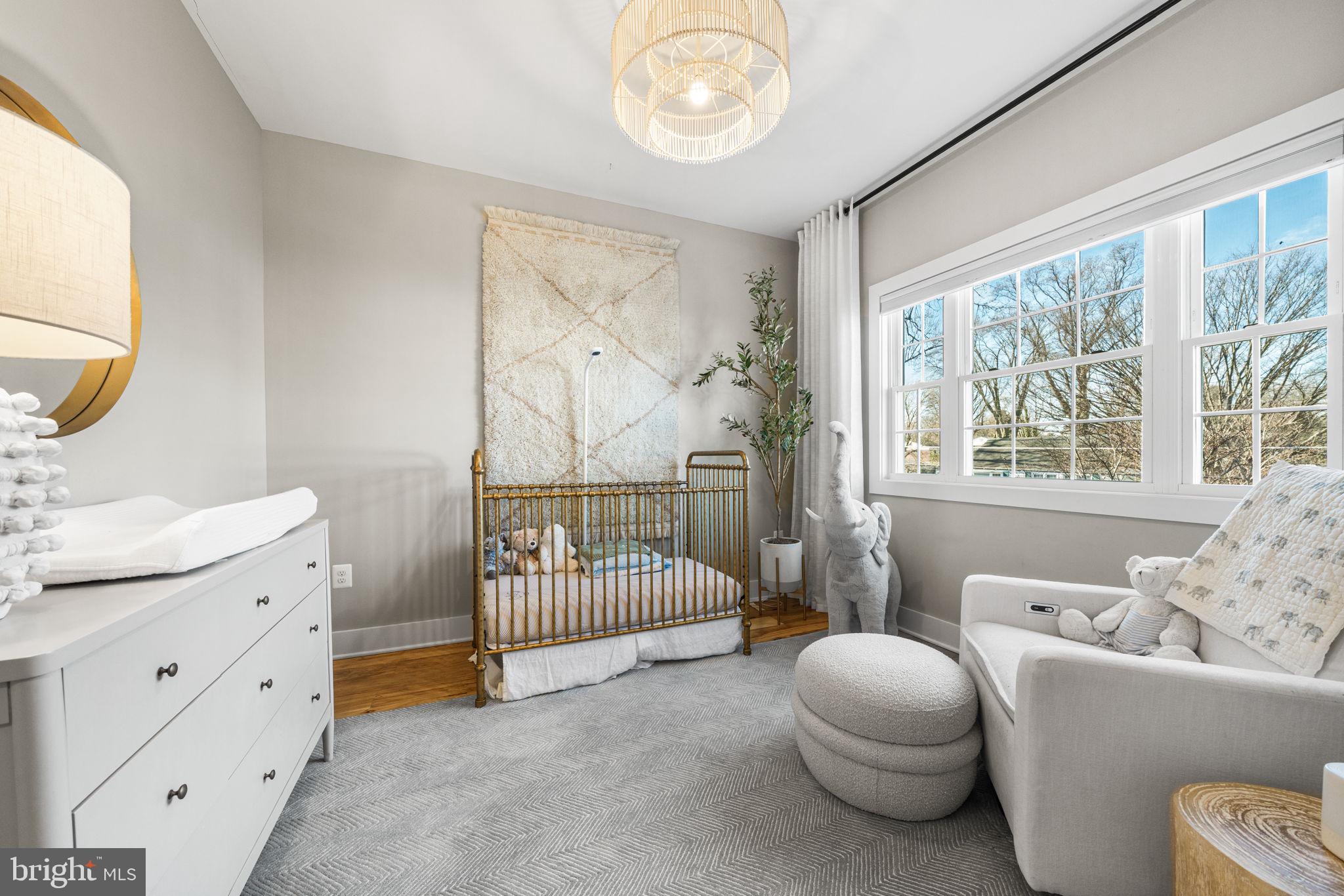 FALLS CHURCH - Residential