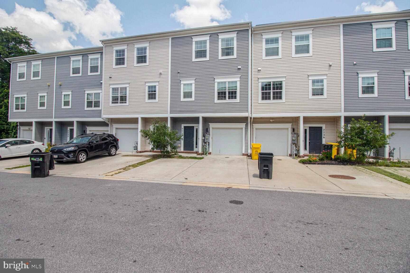 7728 LEXINGTON COURT