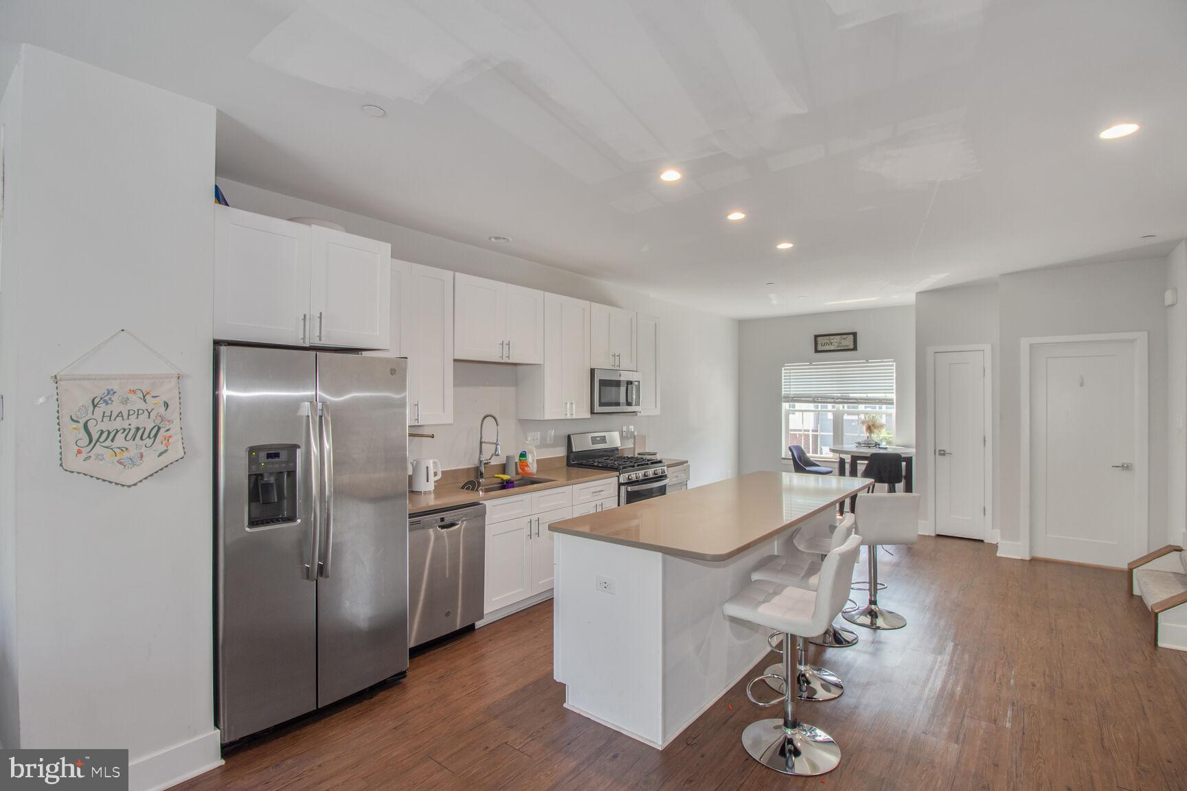 7728 LEXINGTON COURT