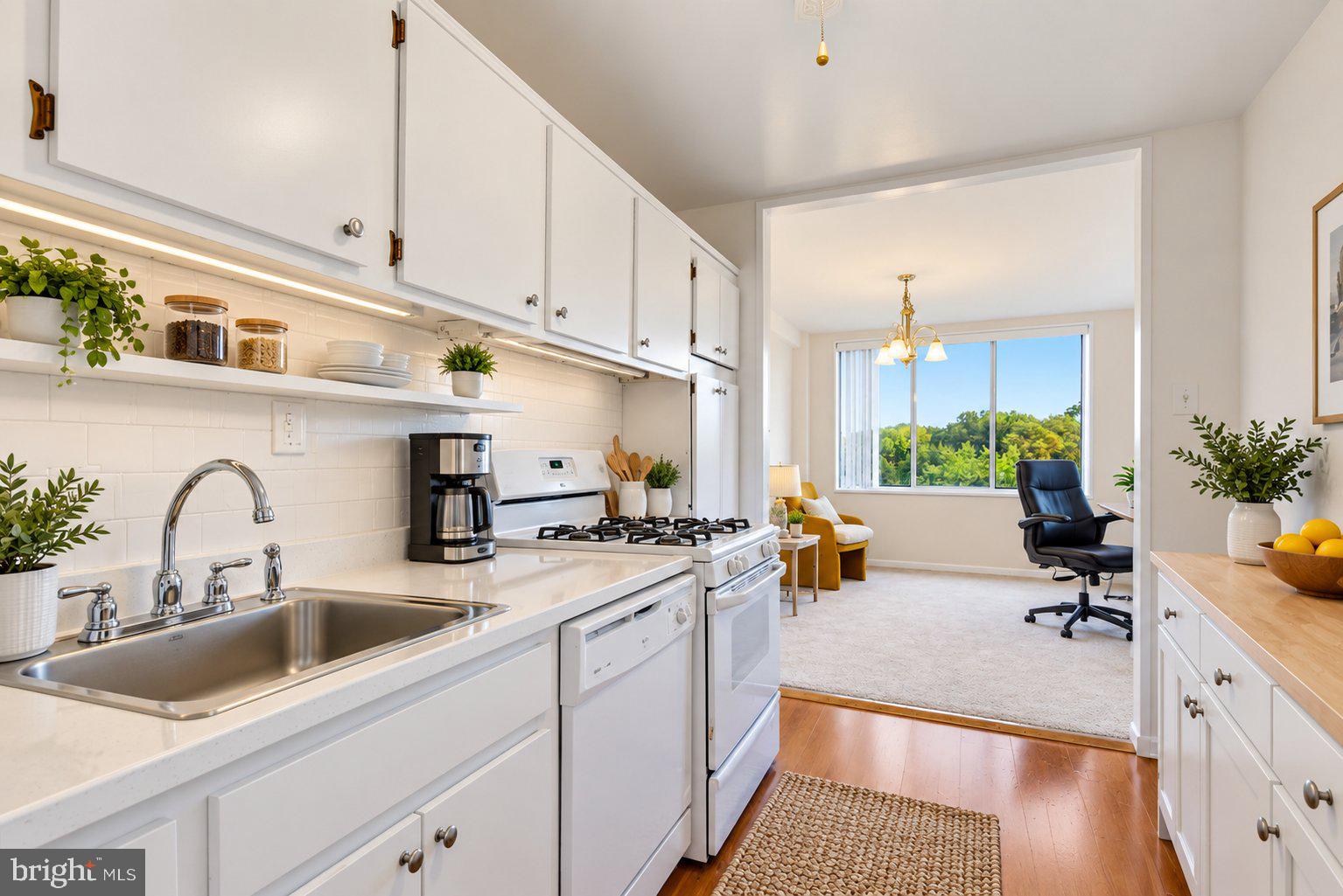 6641 WAKEFIELD DRIVE 711