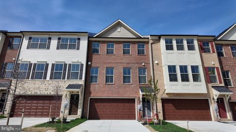 Townhouse For Sale - 16605 Aruba Drive<br/> ACCOKEEK, MD 20607