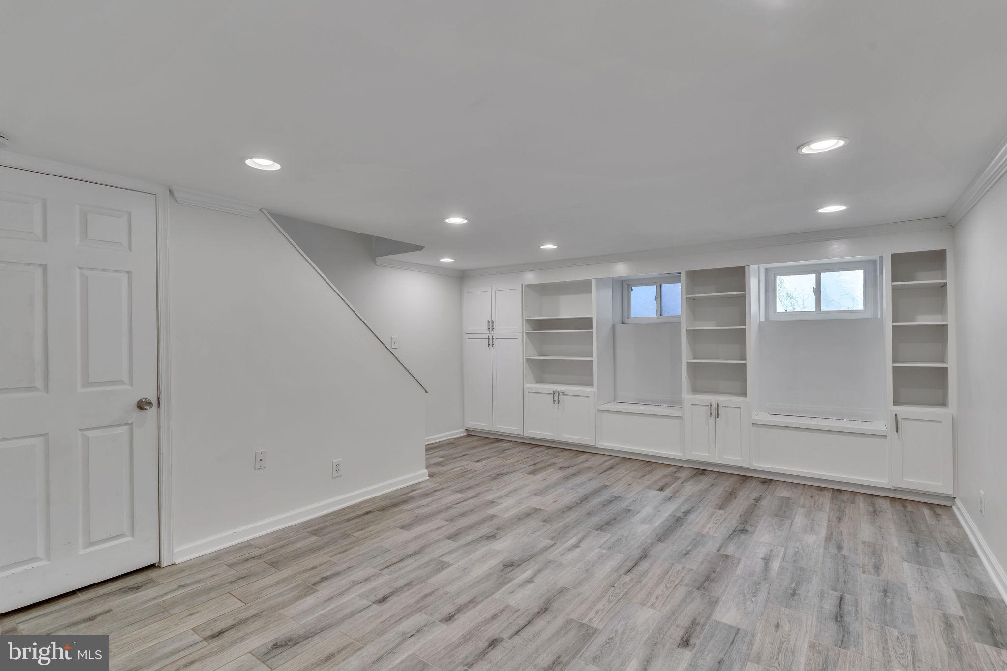 FAIRLINGTON GLEN - Residential Lease