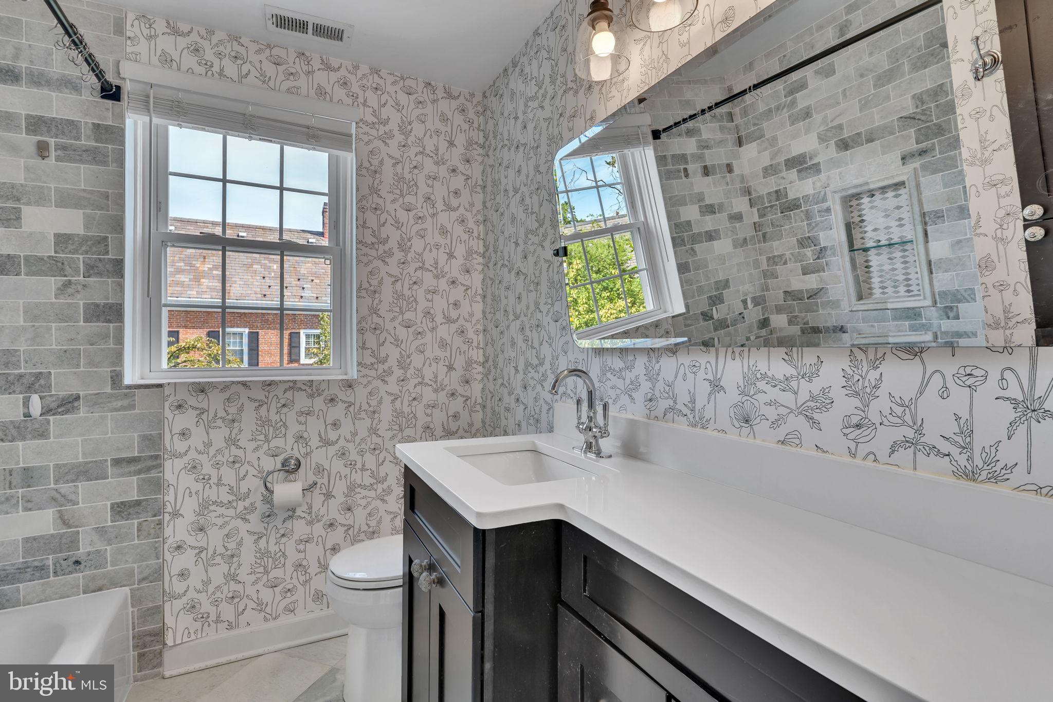 FAIRLINGTON GLEN - Residential Lease