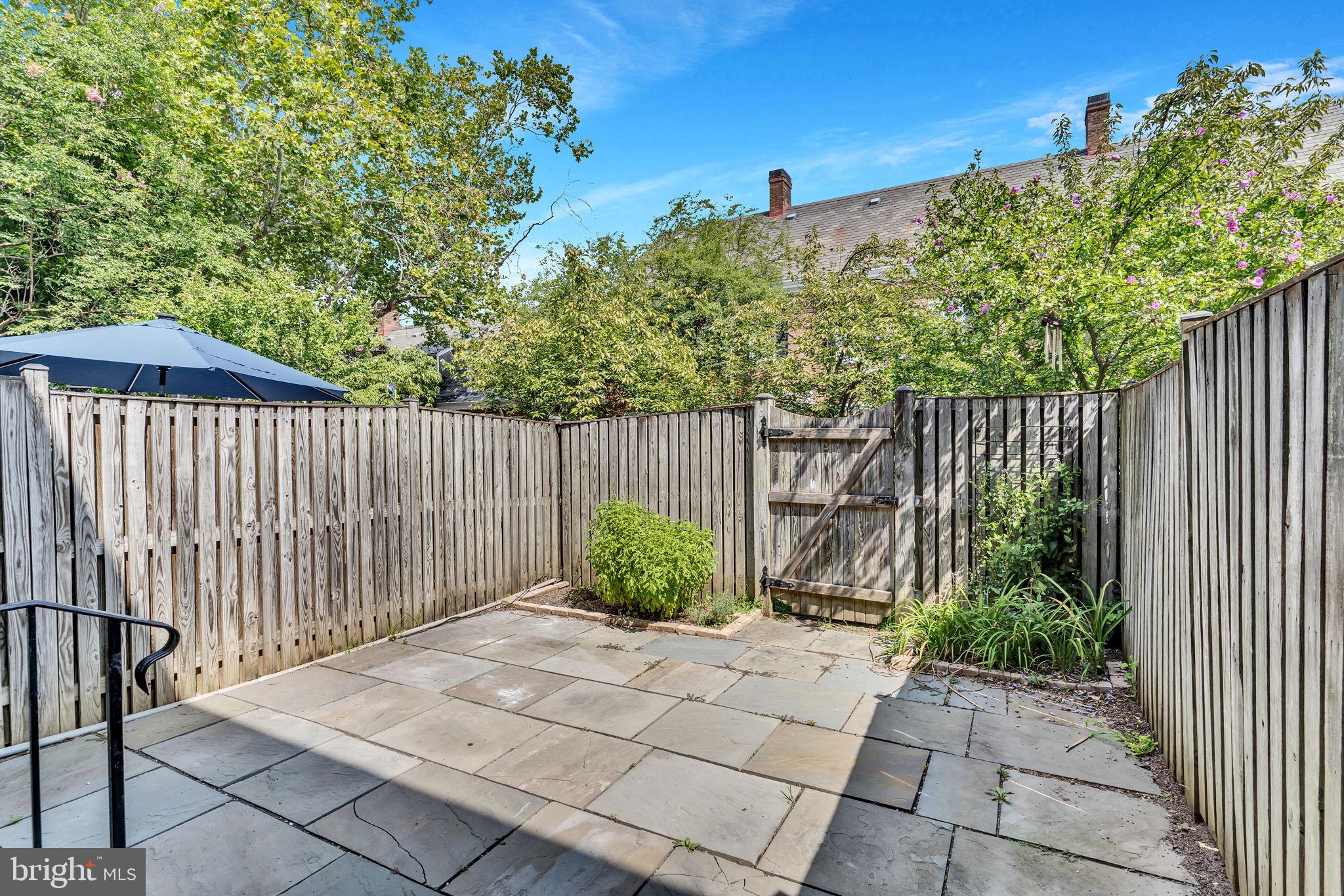 FAIRLINGTON GLEN - Residential Lease