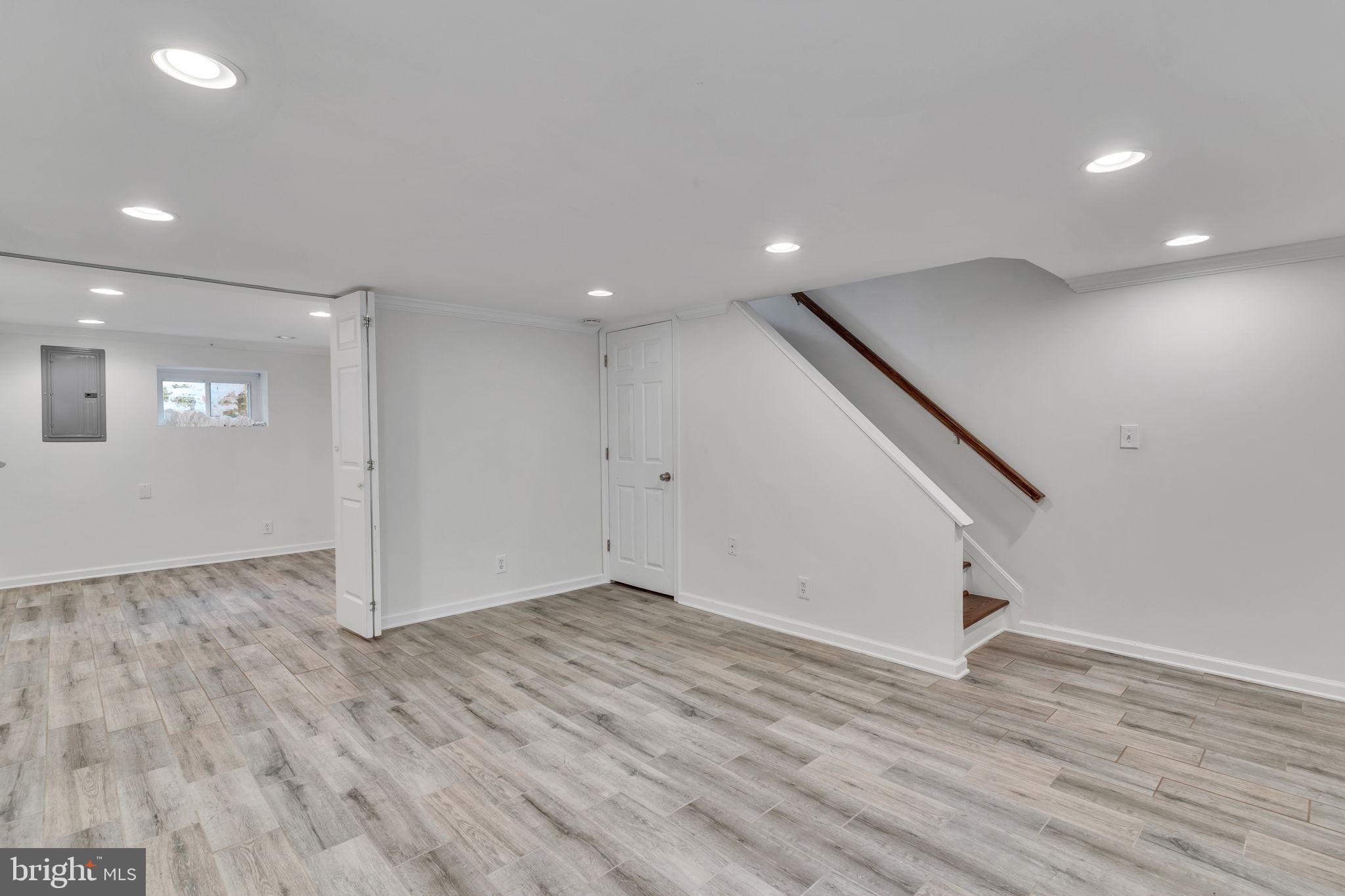 FAIRLINGTON GLEN - Residential Lease