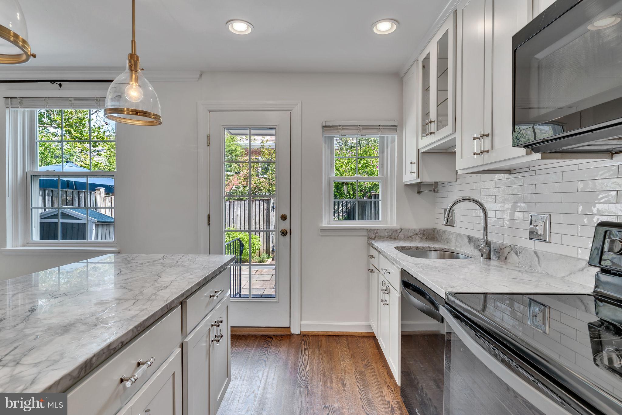 FAIRLINGTON GLEN - Residential Lease