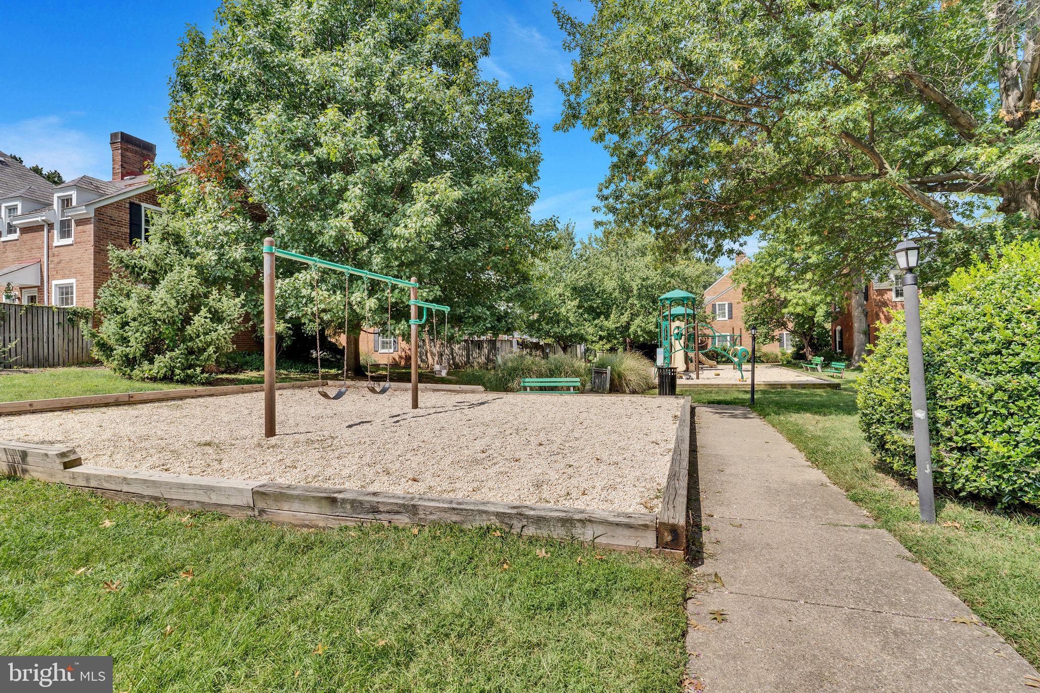 FAIRLINGTON GLEN - Residential Lease