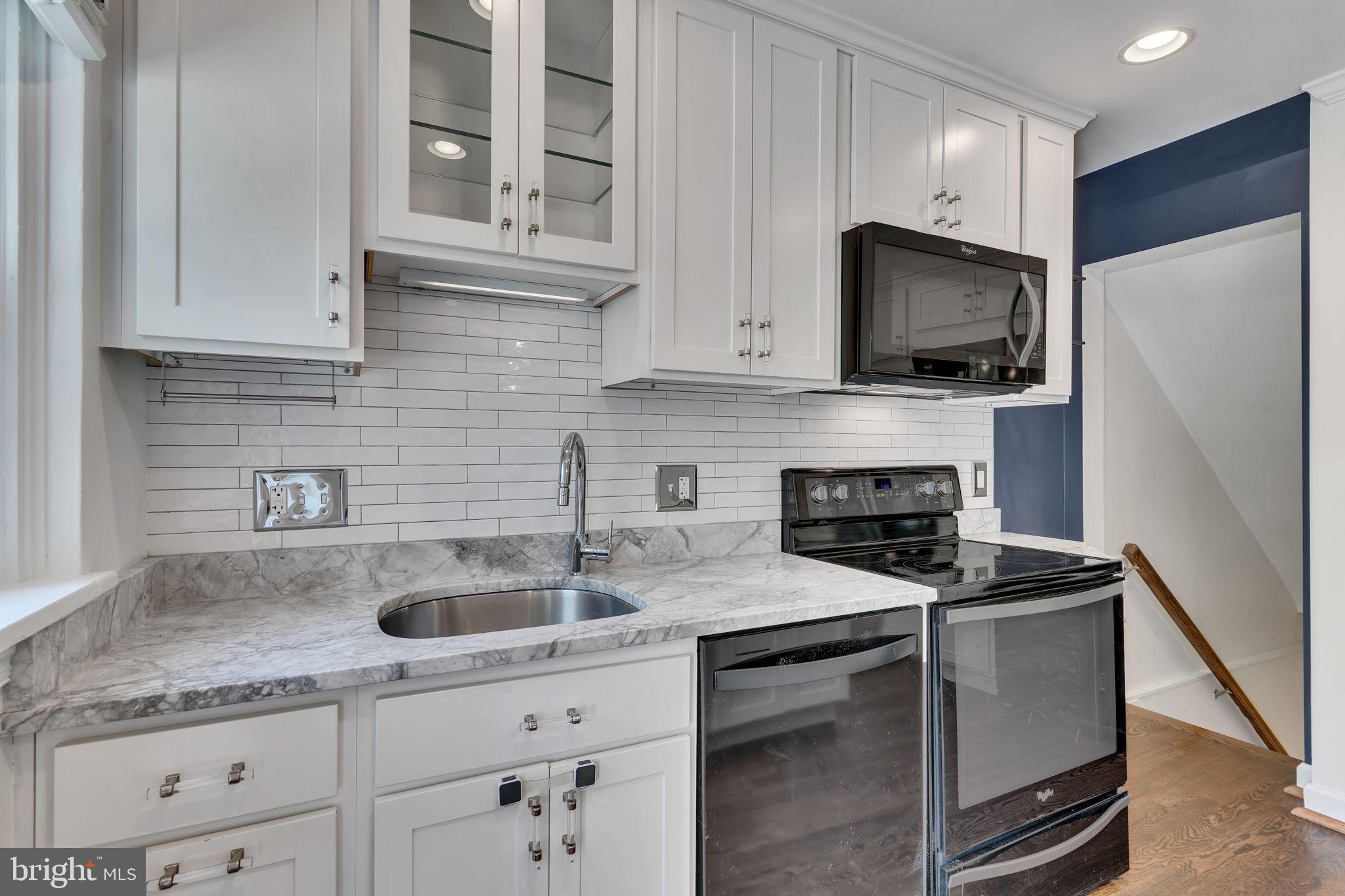 FAIRLINGTON GLEN - Residential Lease