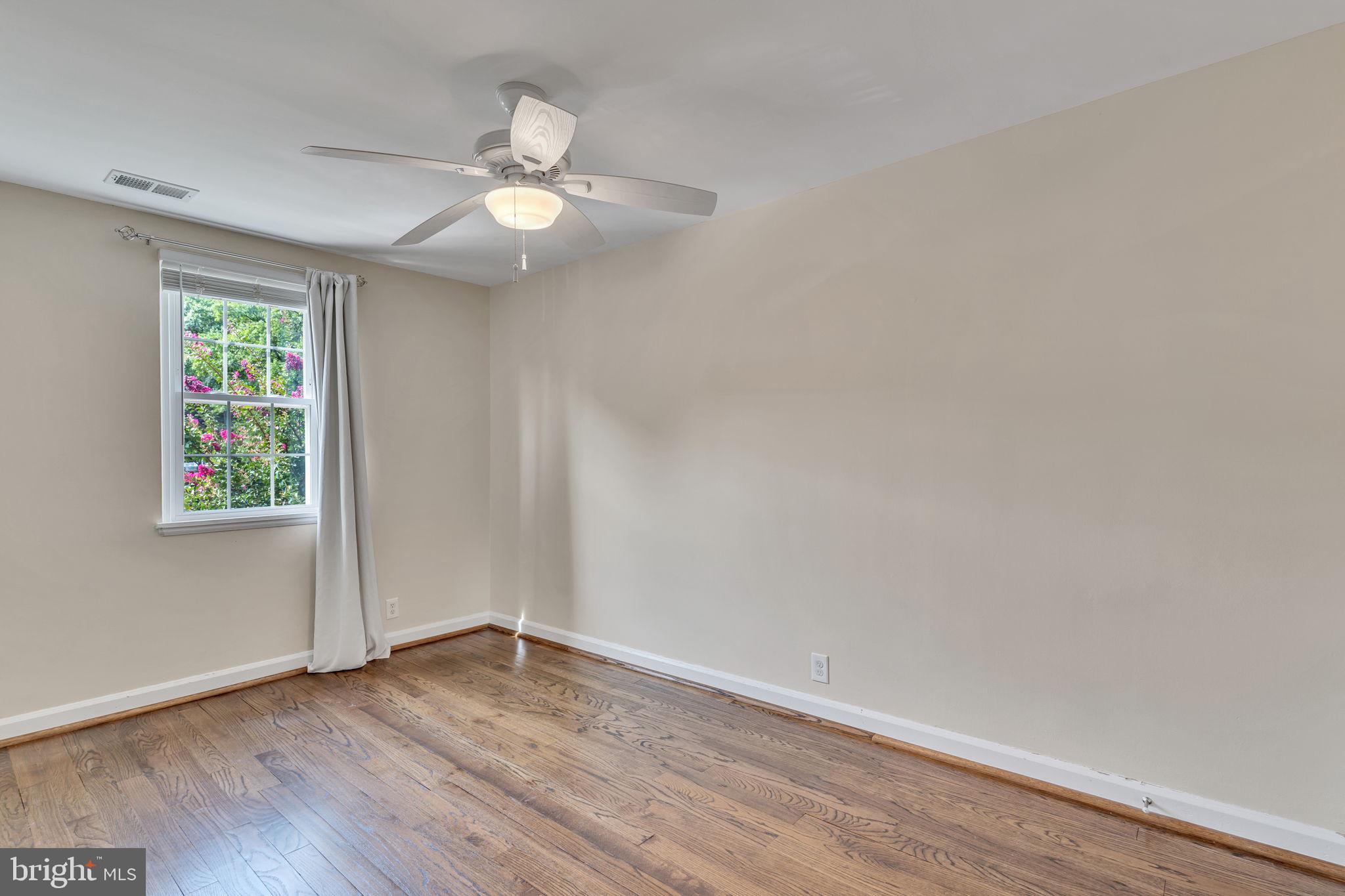 FAIRLINGTON GLEN - Residential Lease