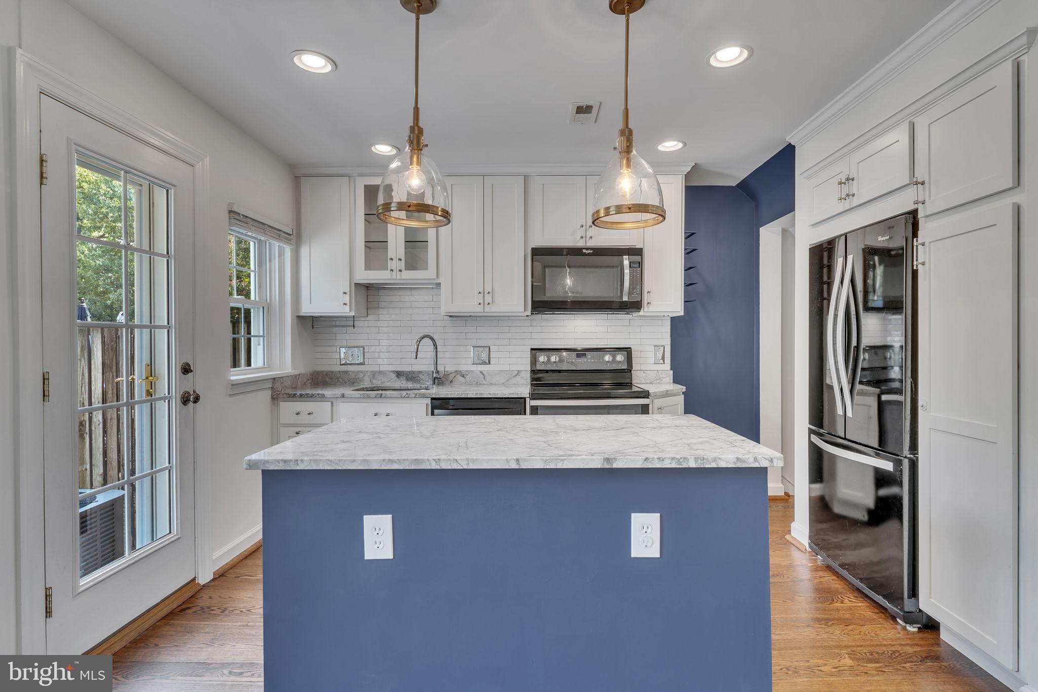 FAIRLINGTON GLEN - Residential Lease