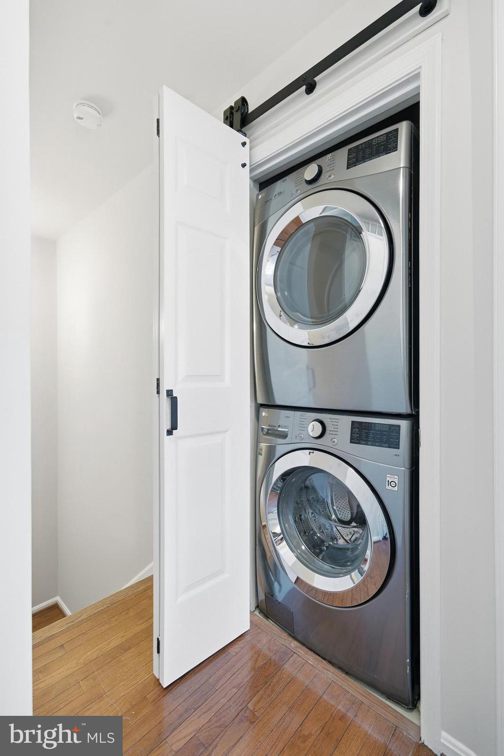 KINGS COUNCIL CONDO - Residential