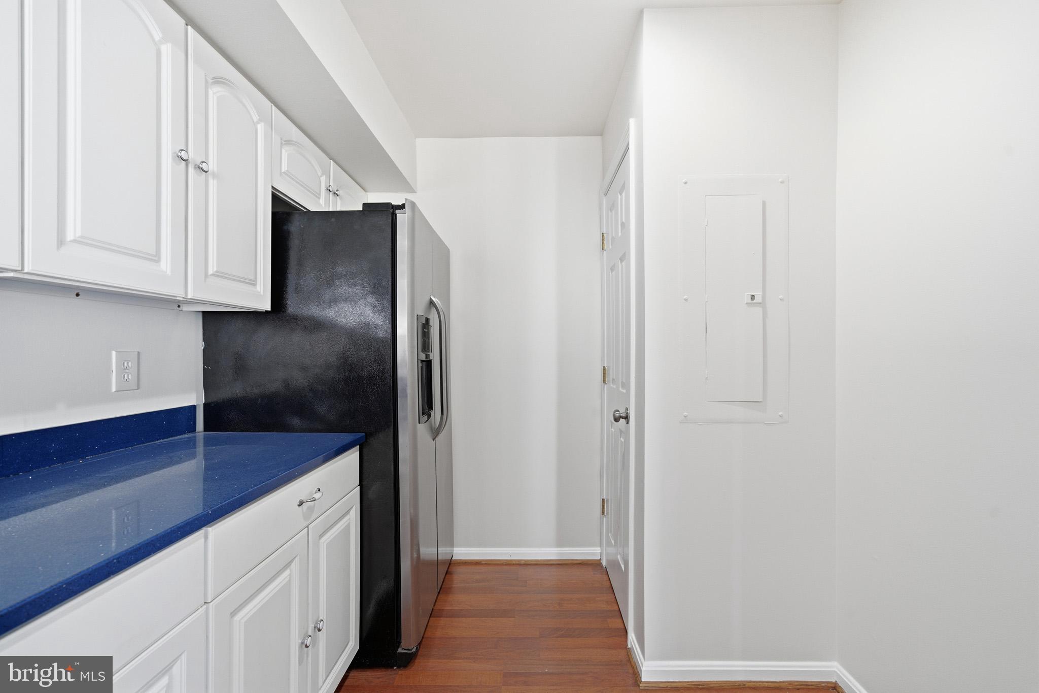 KINGS COUNCIL CONDO - Residential