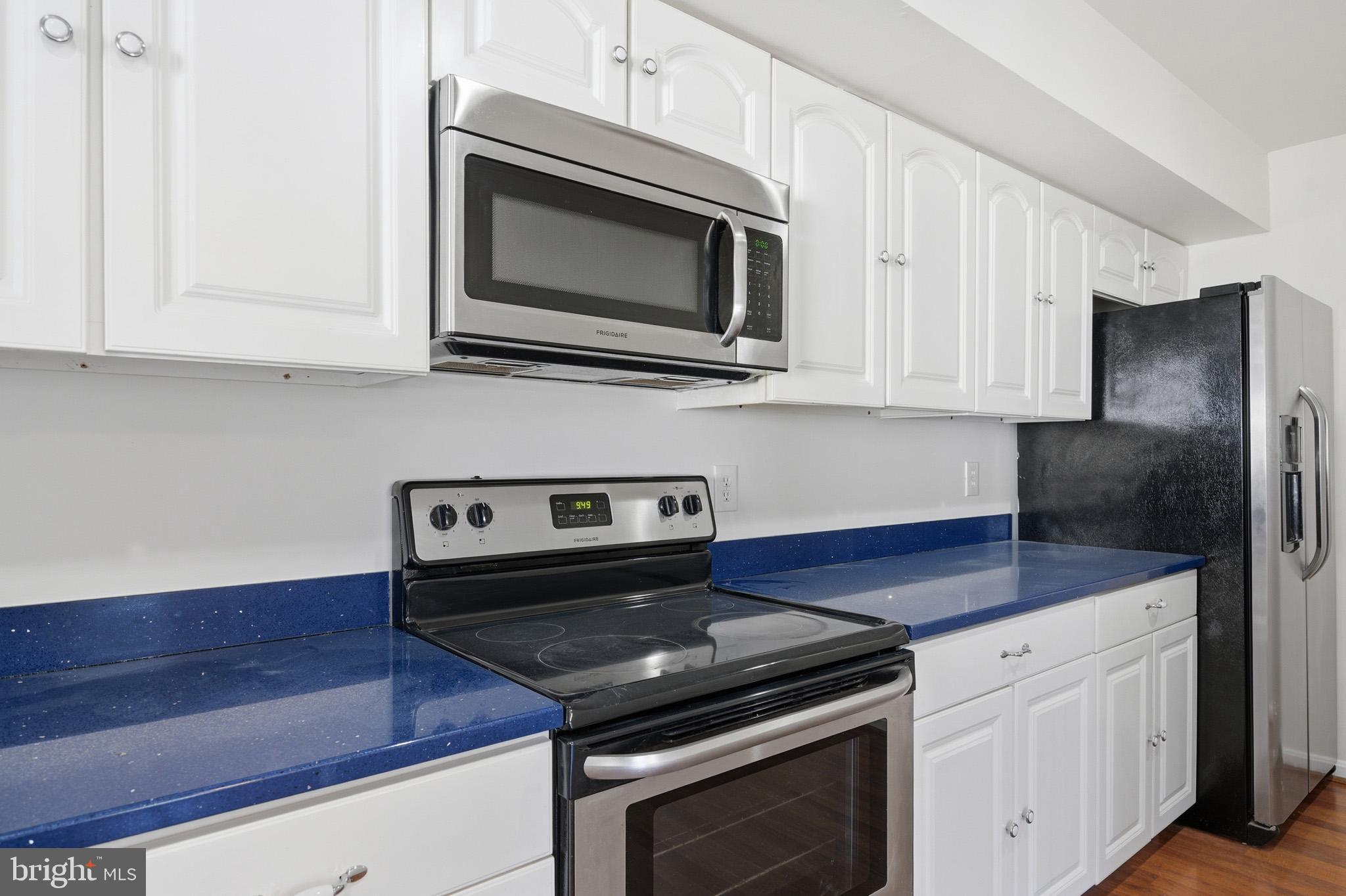 KINGS COUNCIL CONDO - Residential