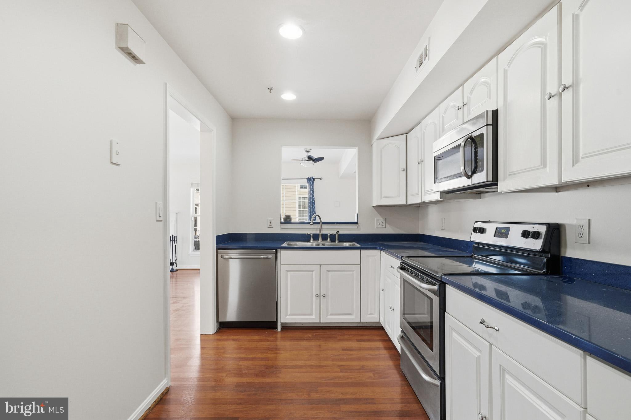 KINGS COUNCIL CONDO - Residential