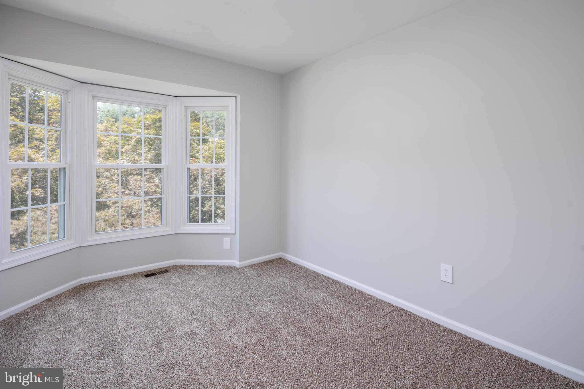 WHITE OAK - Residential