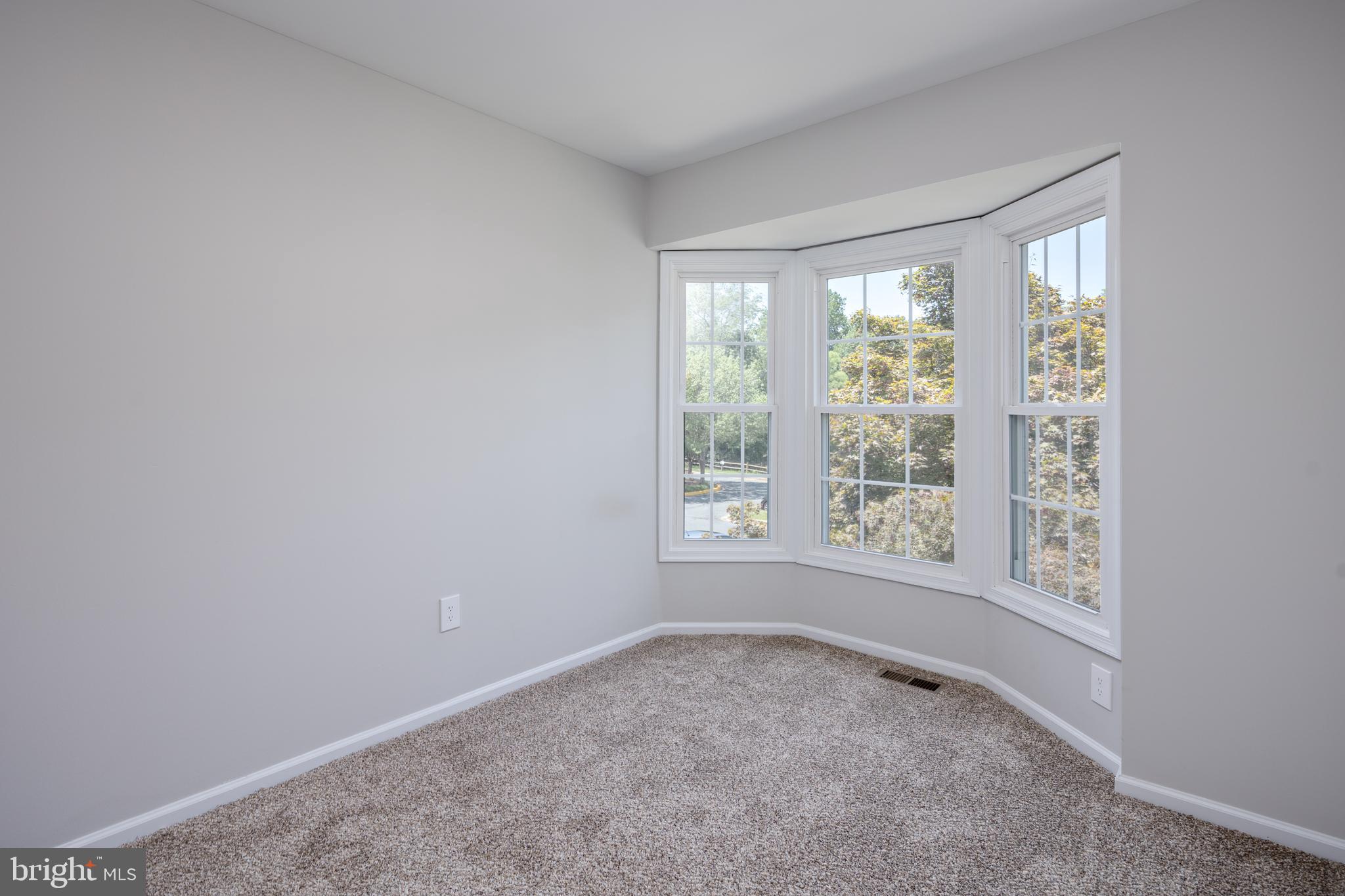 WHITE OAK - Residential