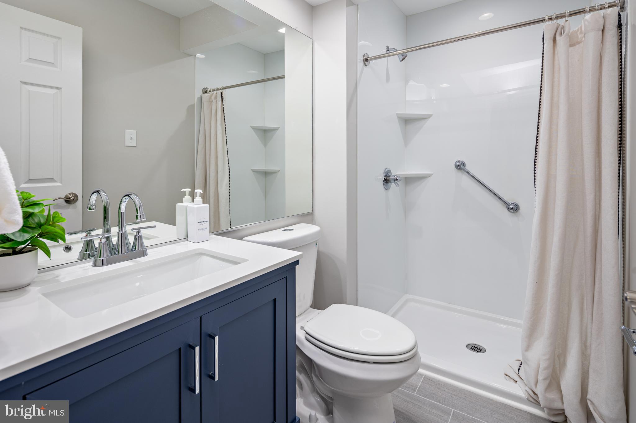 WHITE OAK - Residential