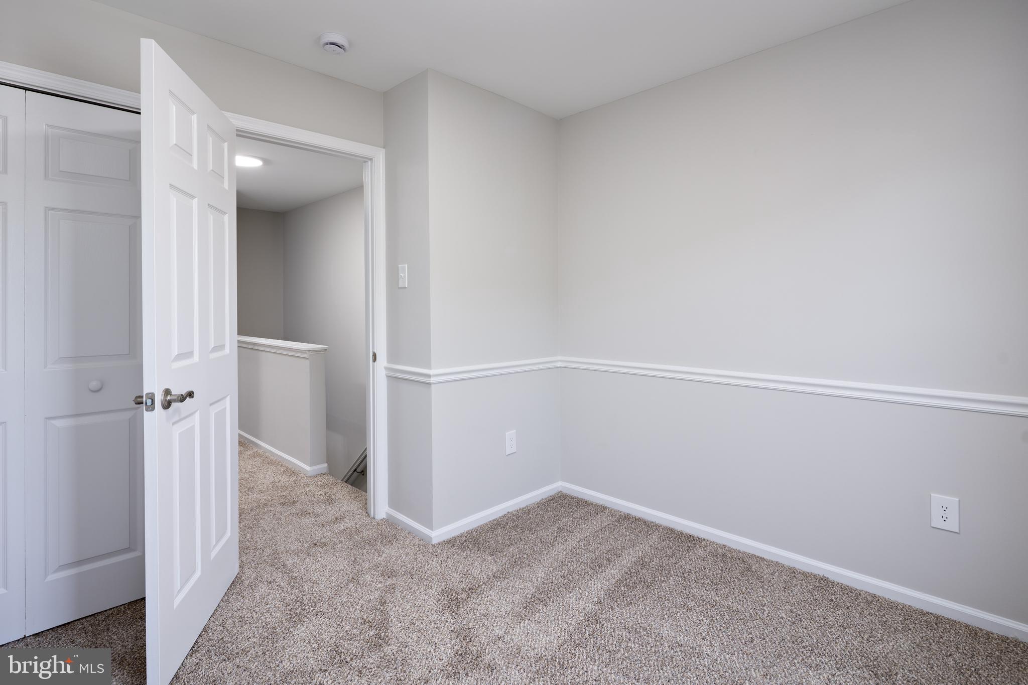 WHITE OAK - Residential