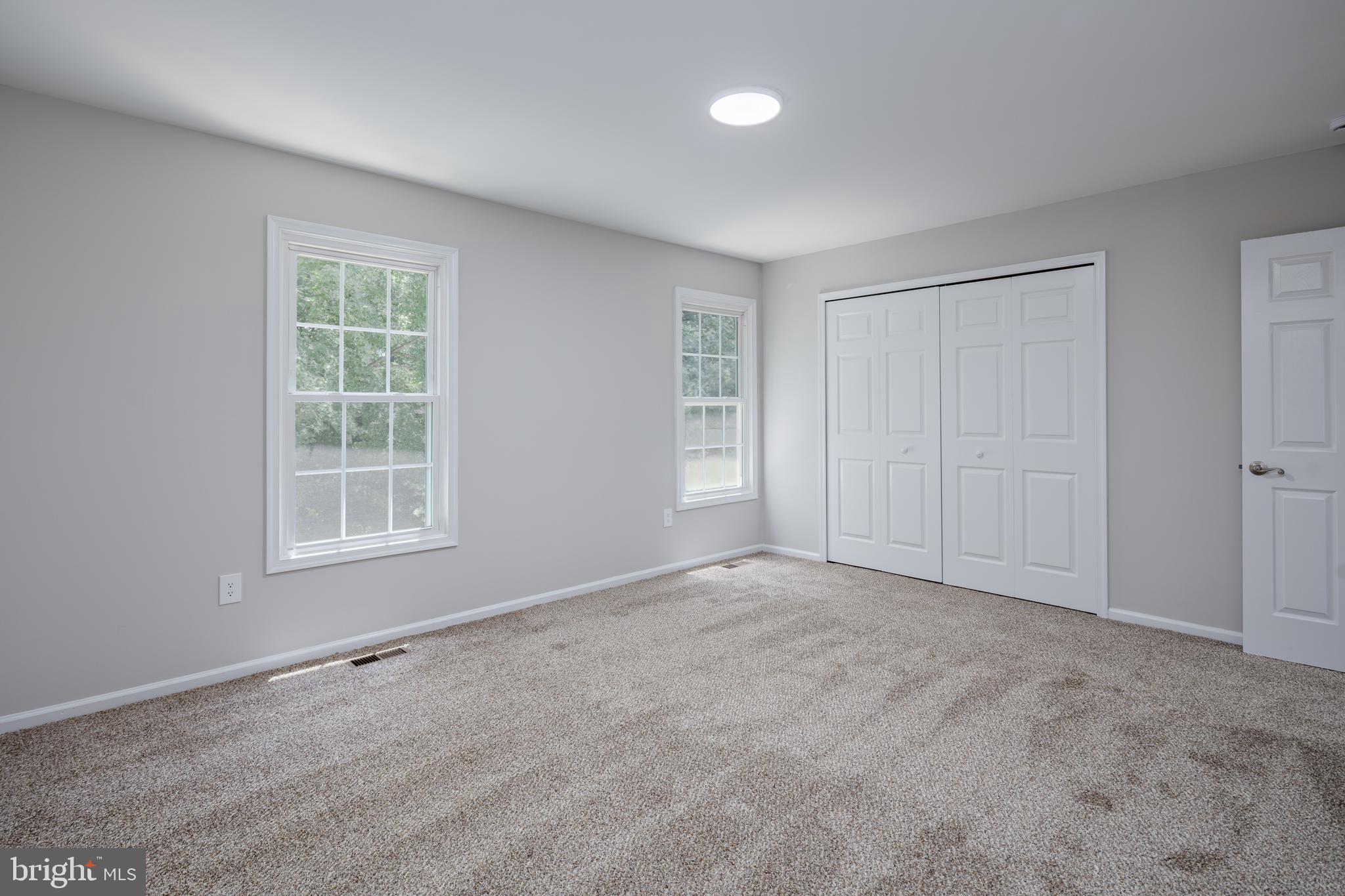 WHITE OAK - Residential