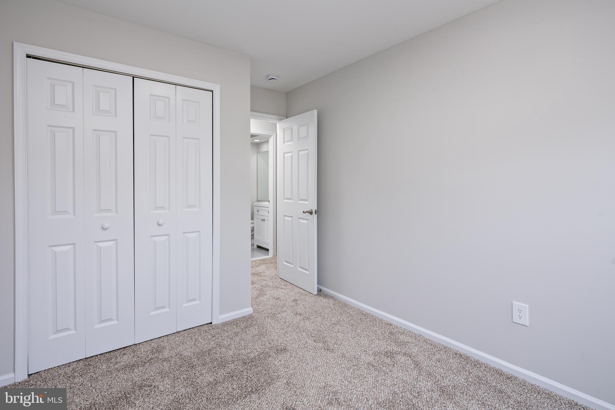 WHITE OAK - Residential