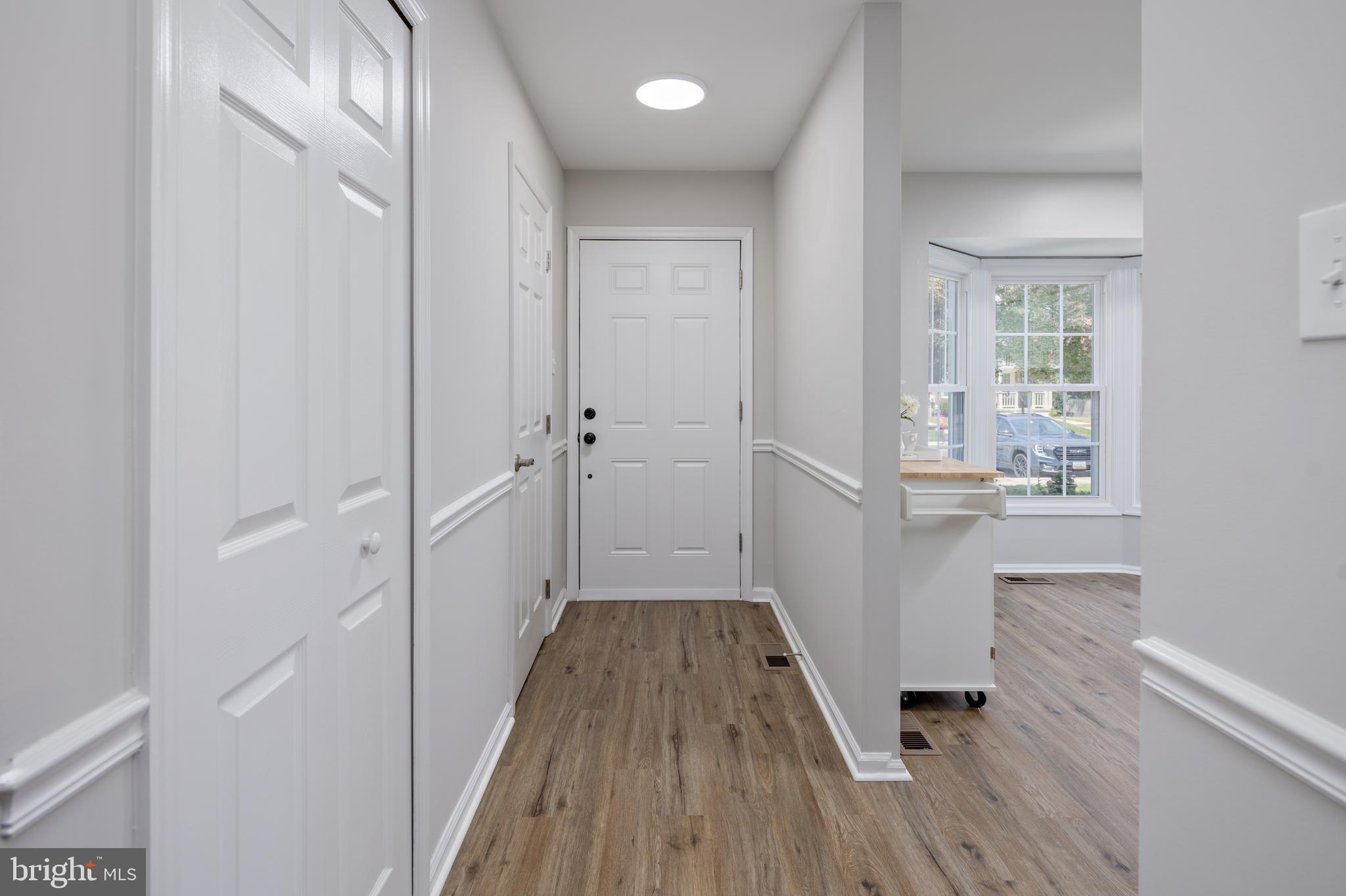 1045 WINGATE COURT I-12