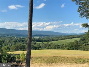 FRITZ FARM - Commercial Sale