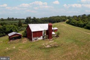 FRITZ FARM - Commercial Sale
