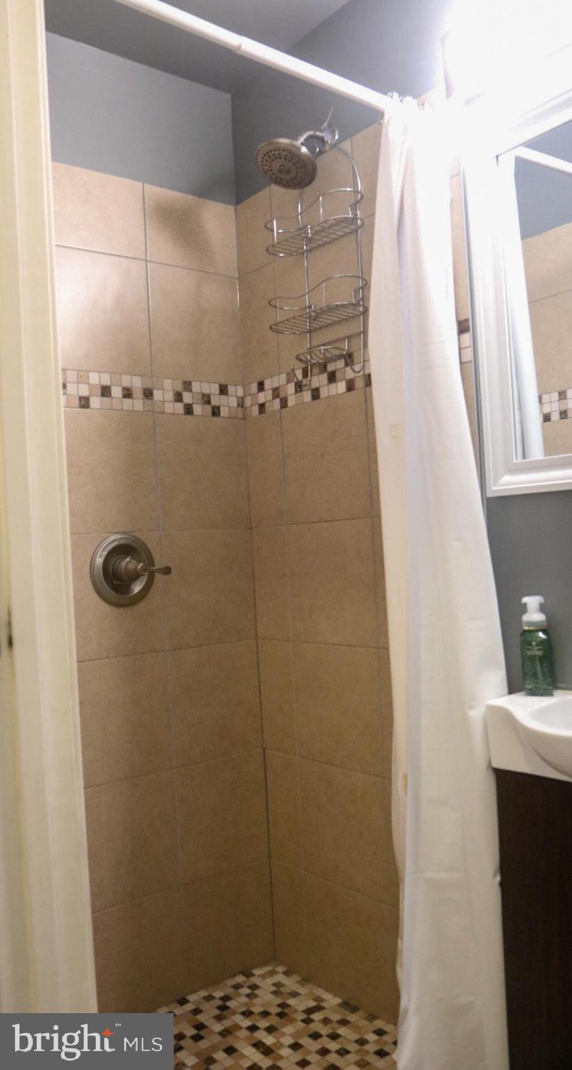 JACOBS FOREST - Residential Lease