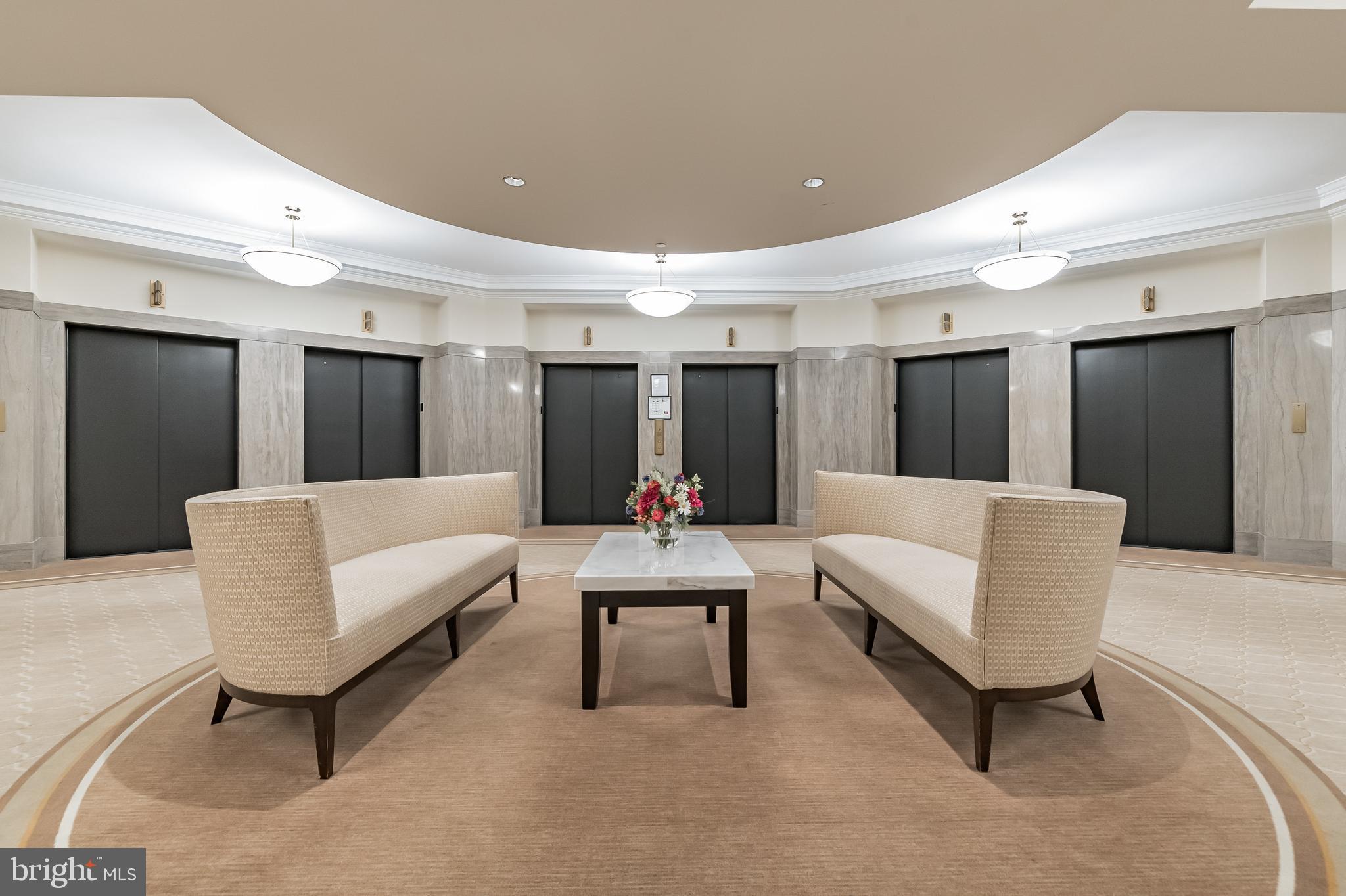 LOGAN SQUARE - Residential Lease