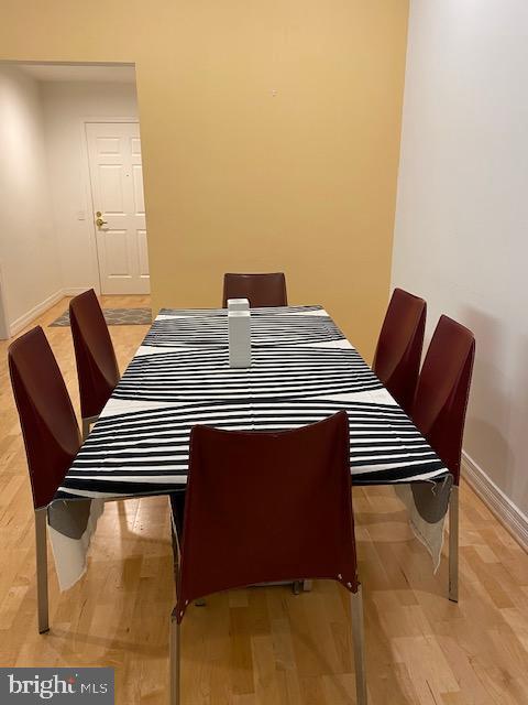 LOGAN SQUARE - Residential Lease