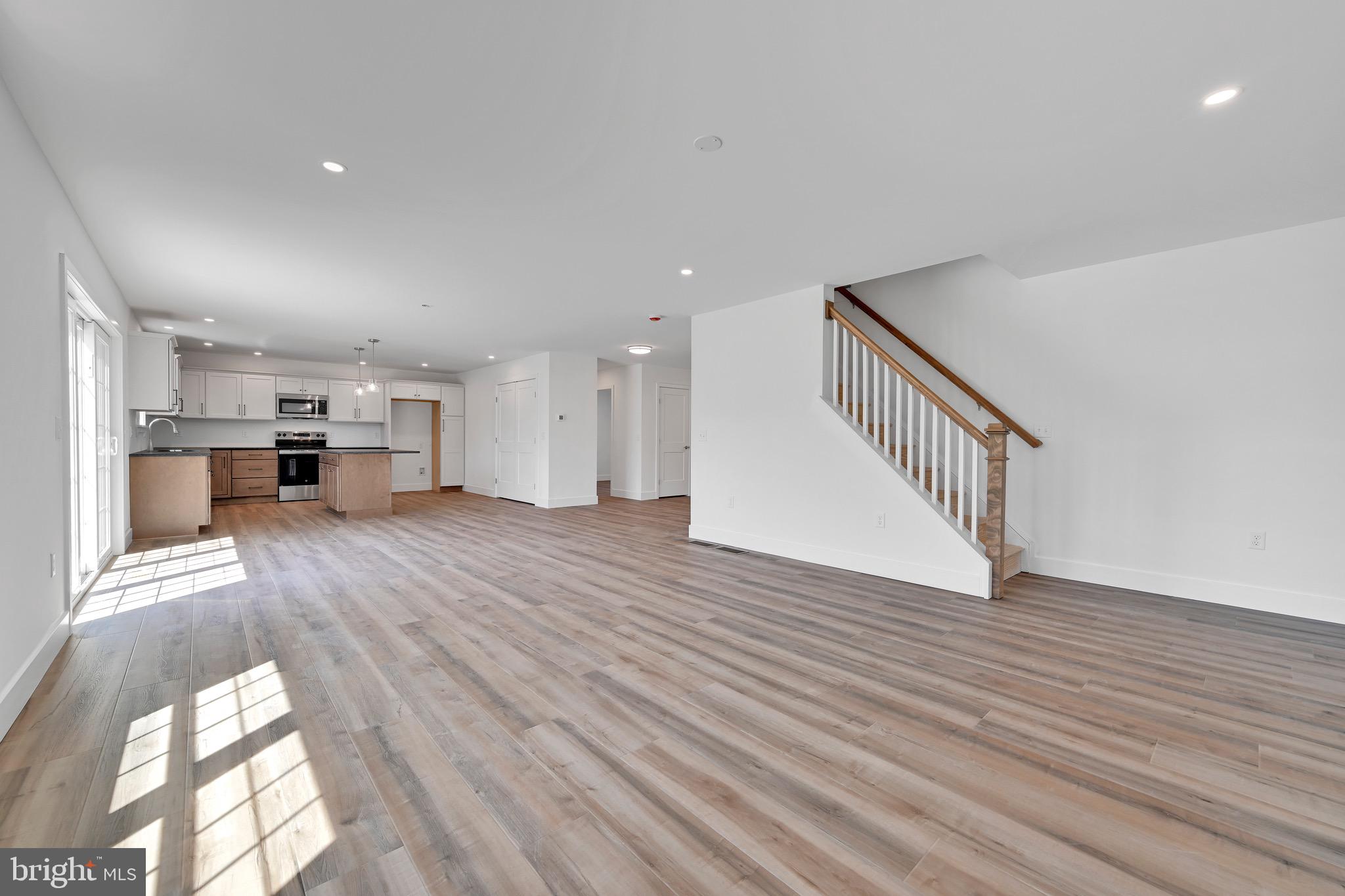 FRITZ MEADOW - Residential