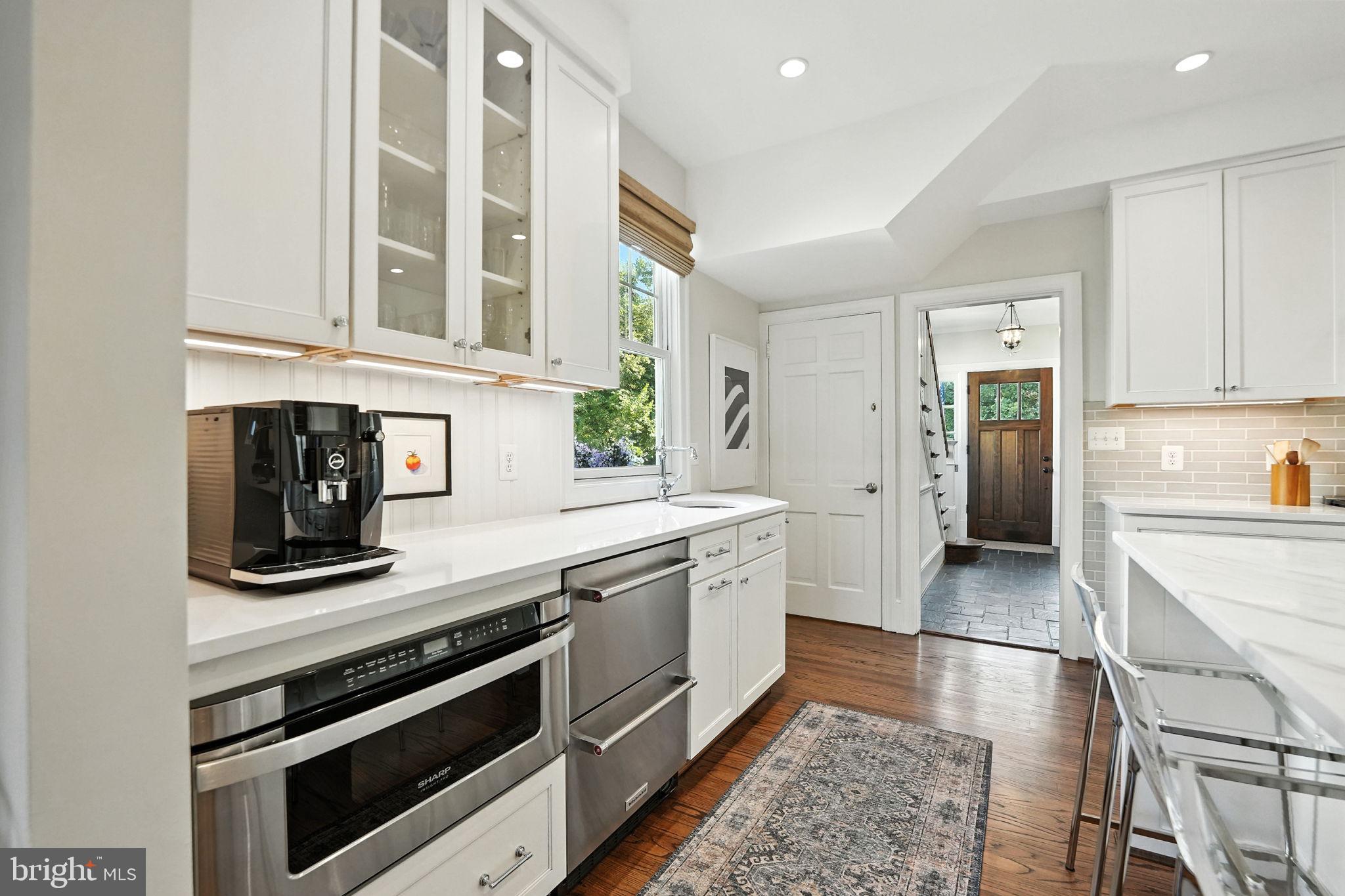 LYON VILLAGE - Residential