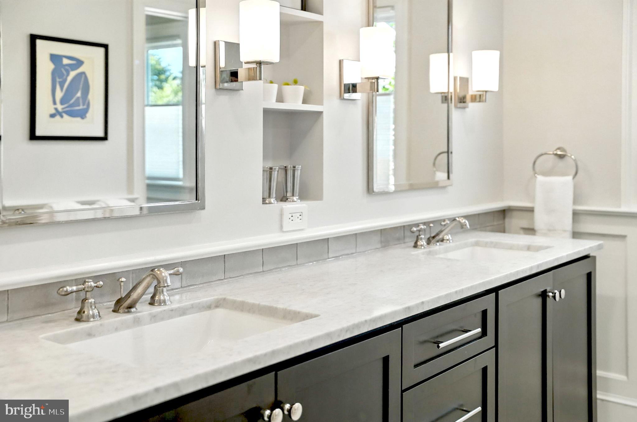 LYON VILLAGE - Residential