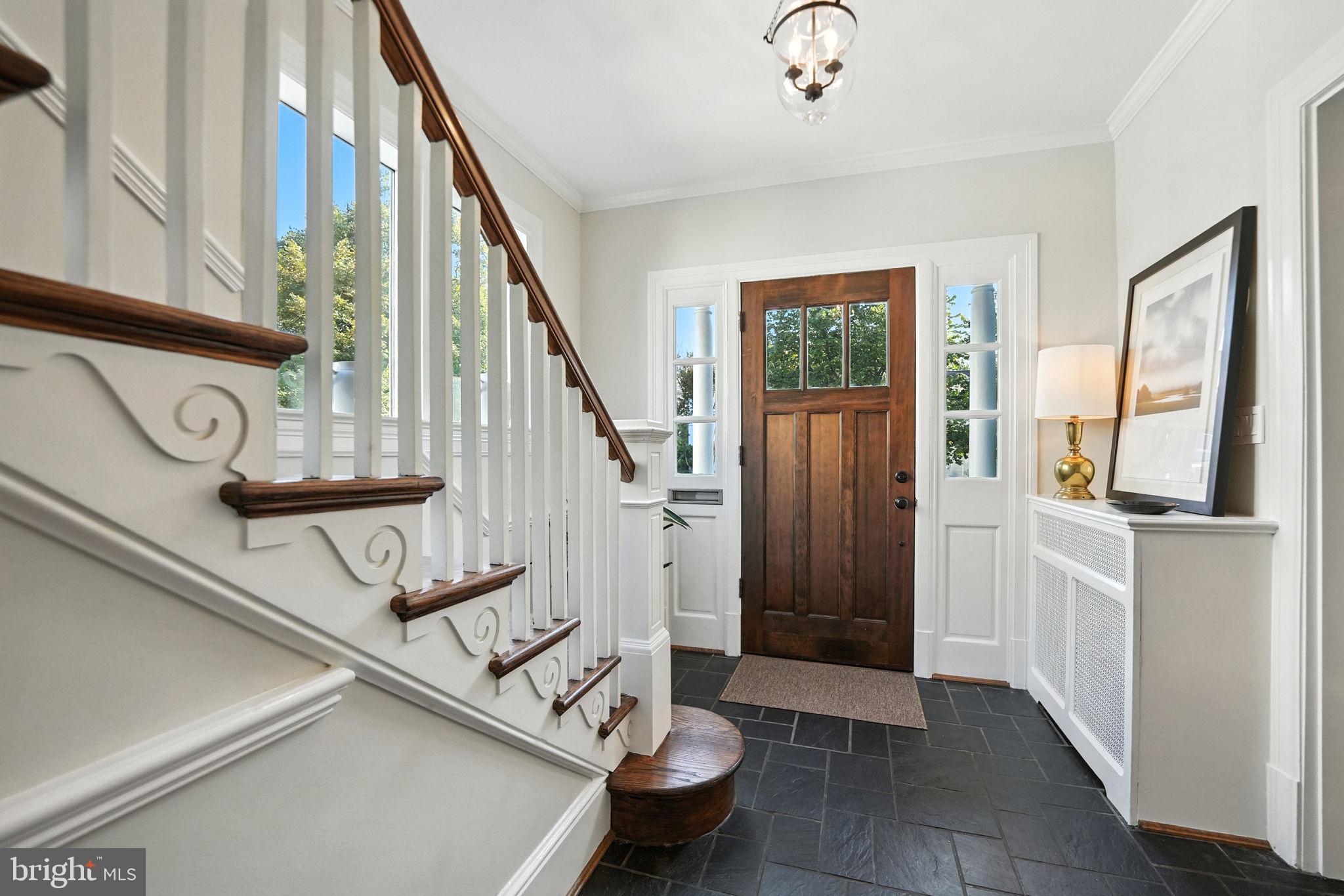 LYON VILLAGE - Residential