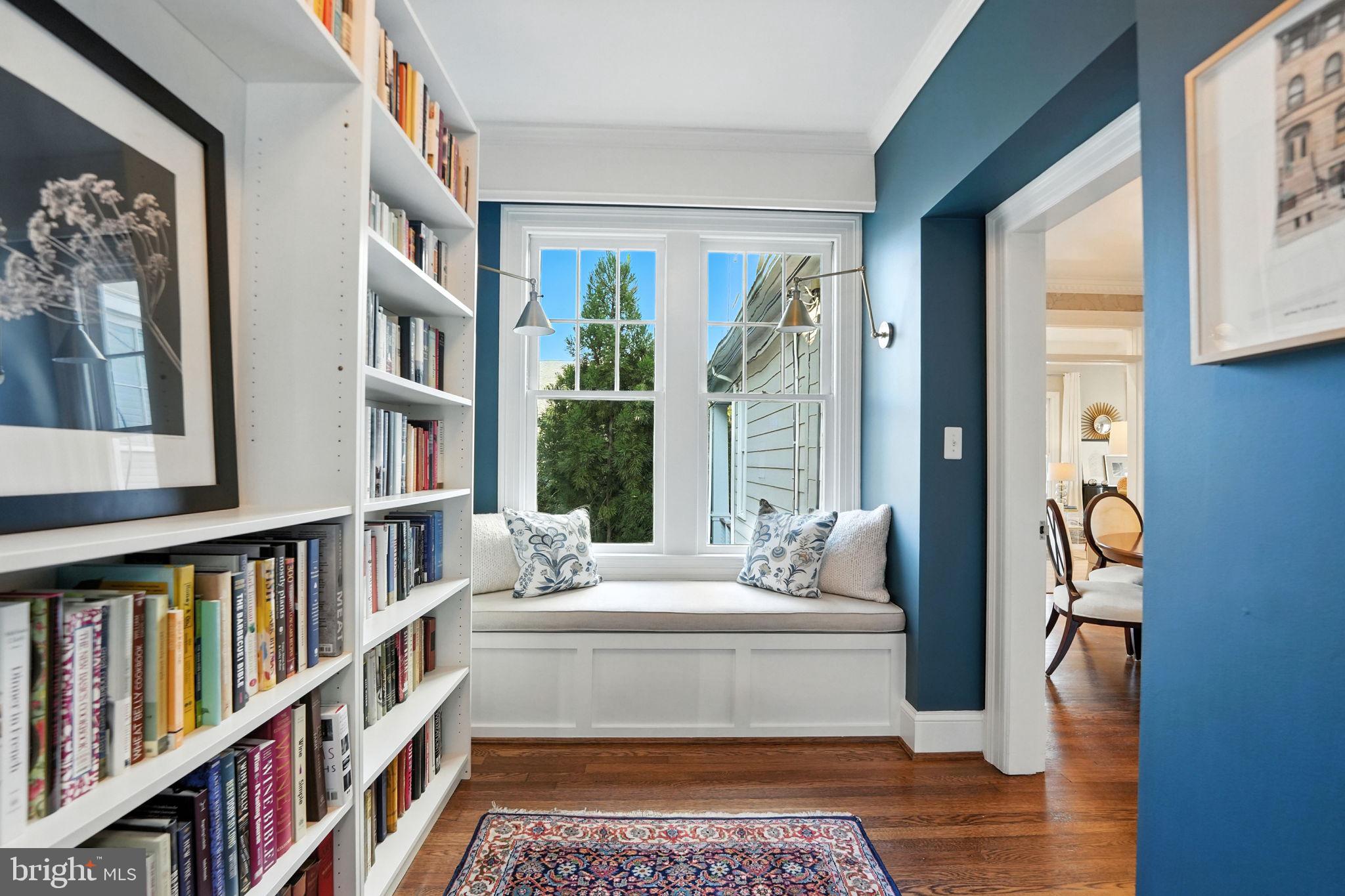 LYON VILLAGE - Residential