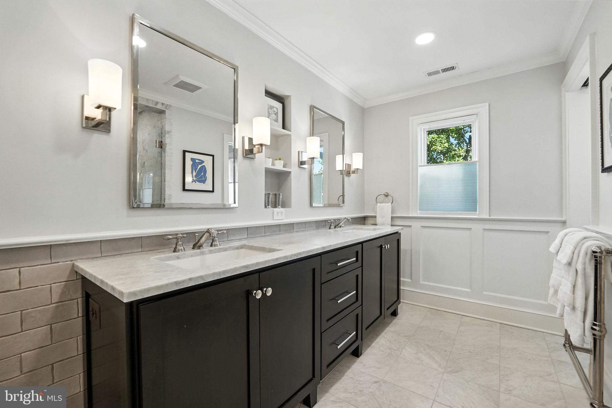 LYON VILLAGE - Residential