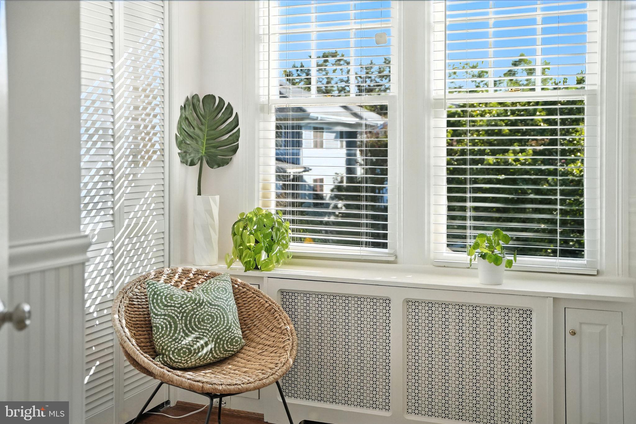 LYON VILLAGE - Residential