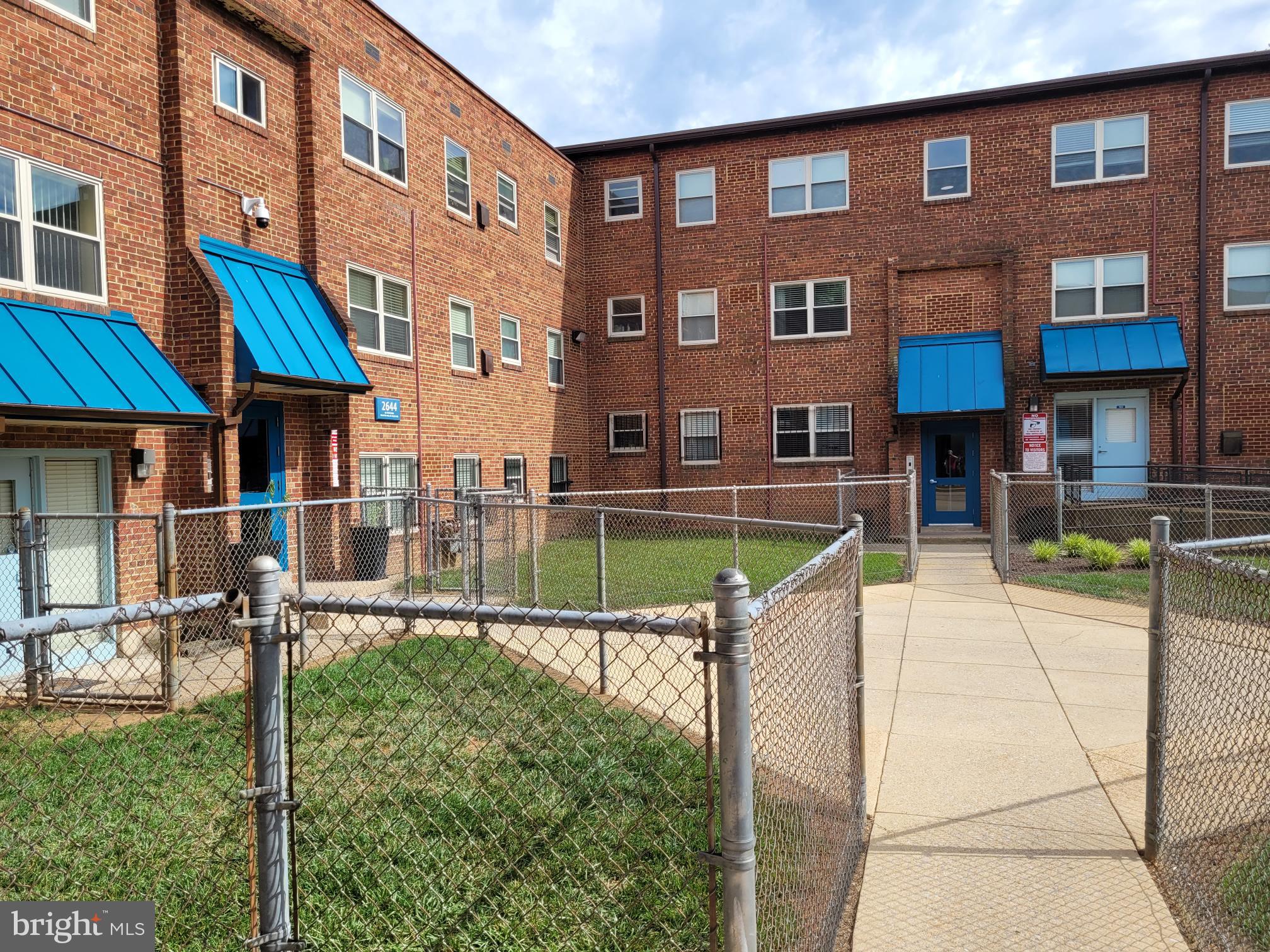 BARRY FARMS - Residential