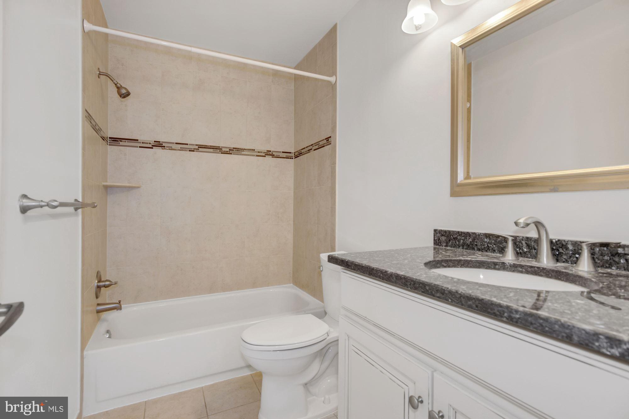 NEWTOWN GRANT - Residential Lease