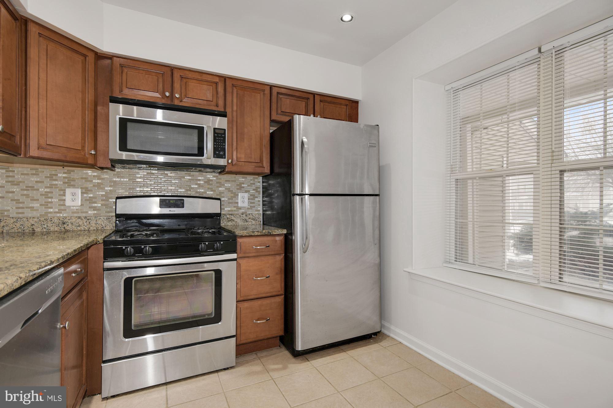 NEWTOWN GRANT - Residential Lease