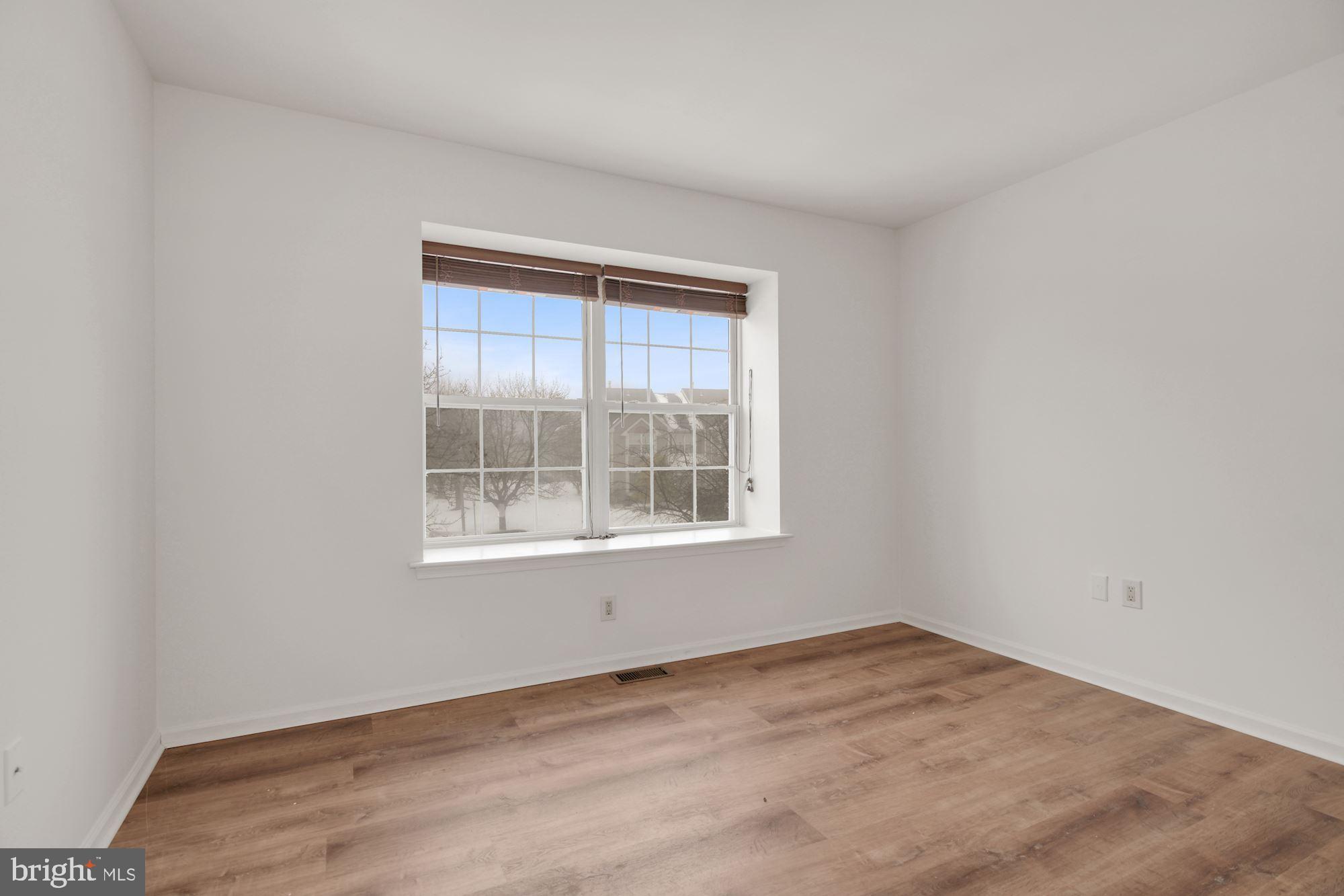 NEWTOWN GRANT - Residential Lease