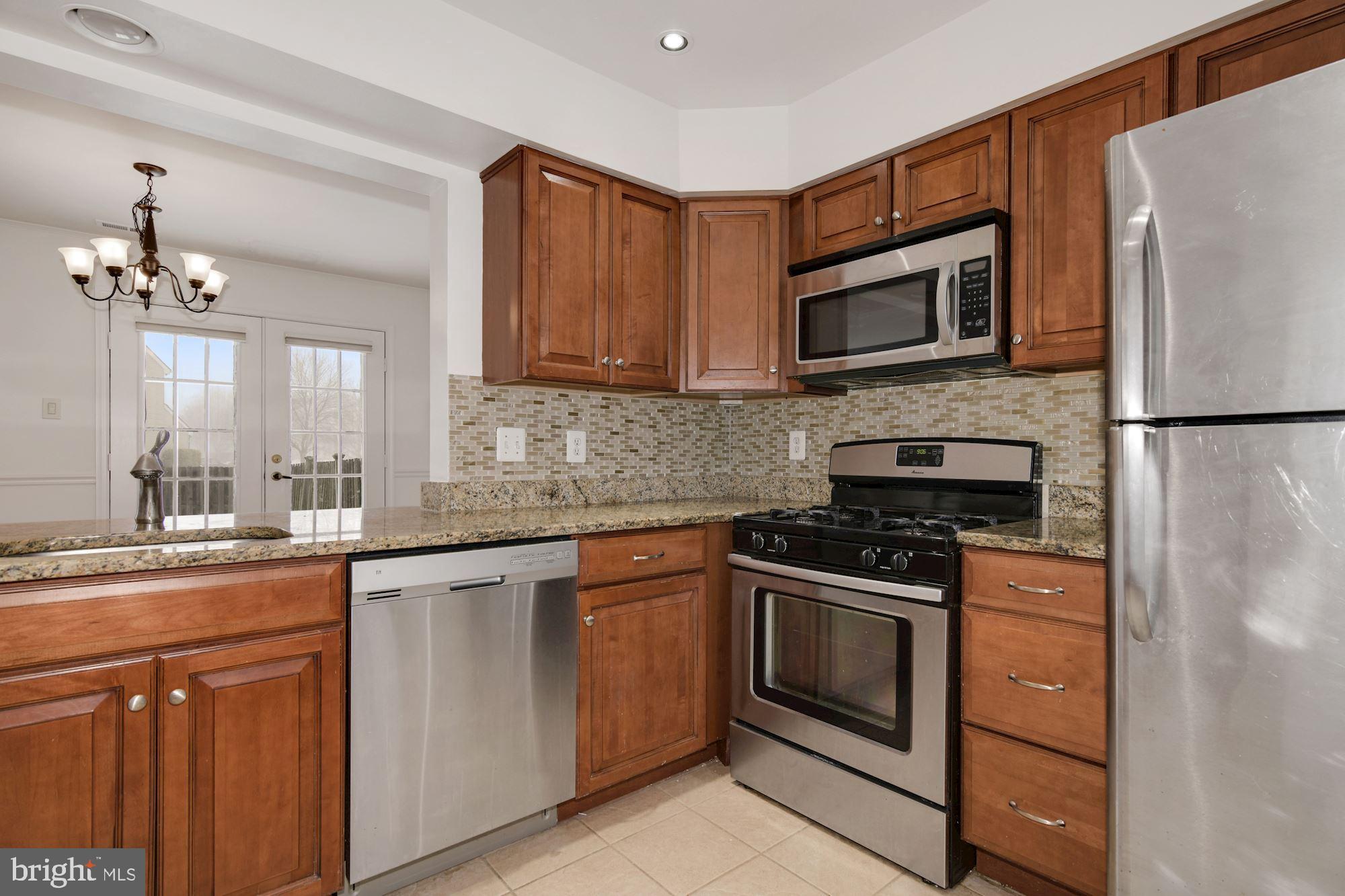 NEWTOWN GRANT - Residential Lease